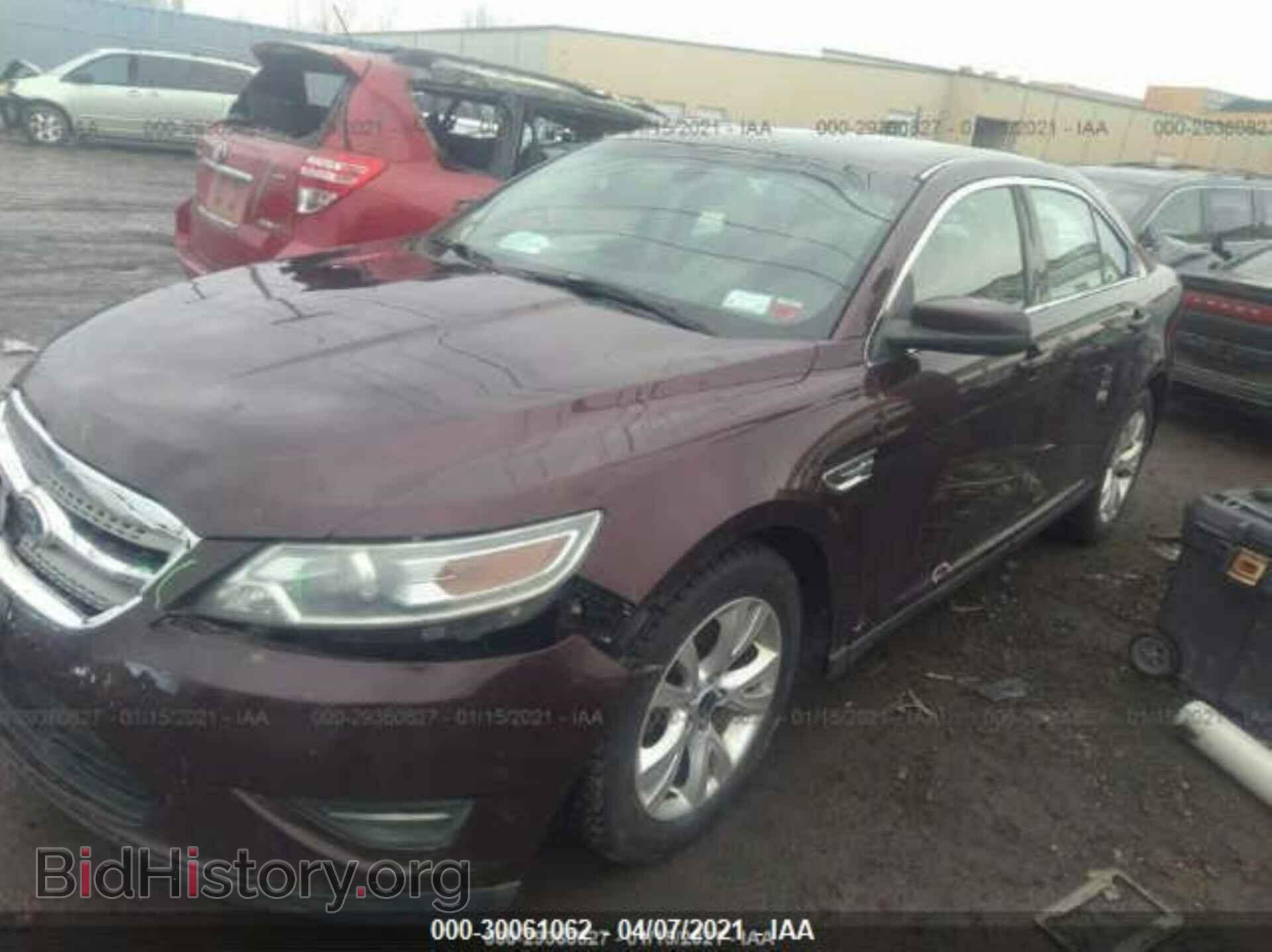 2011 FORD TAURUS - VIN: 1FAHP2EW8BG103531 - Photo 2