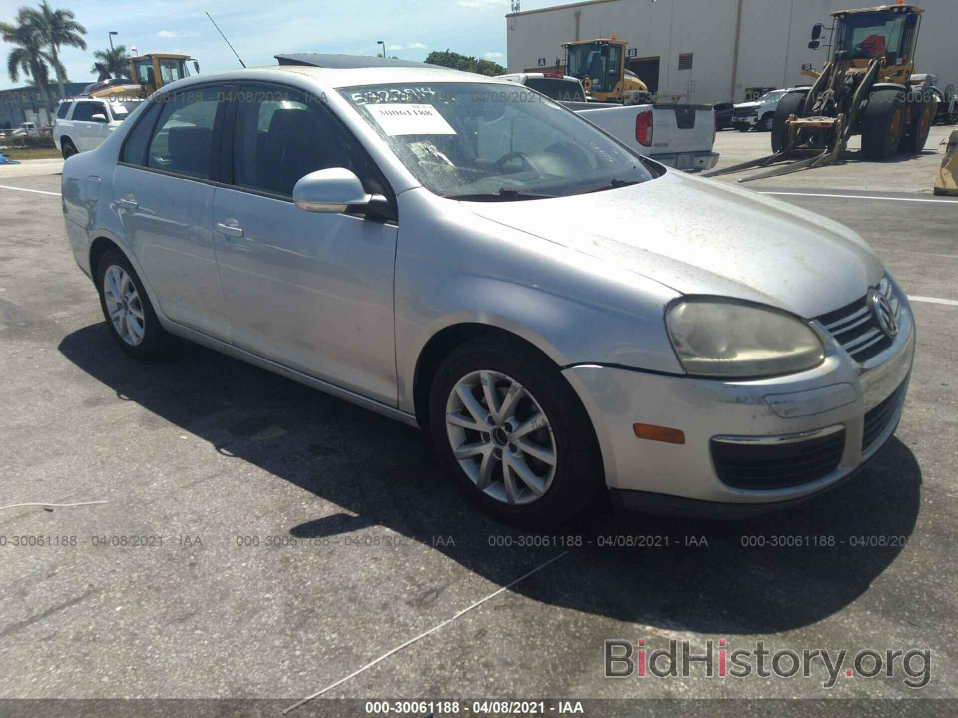 Photo 3VWRX7AJ0AM146221 - VOLKSWAGEN JETTA SEDAN 2010