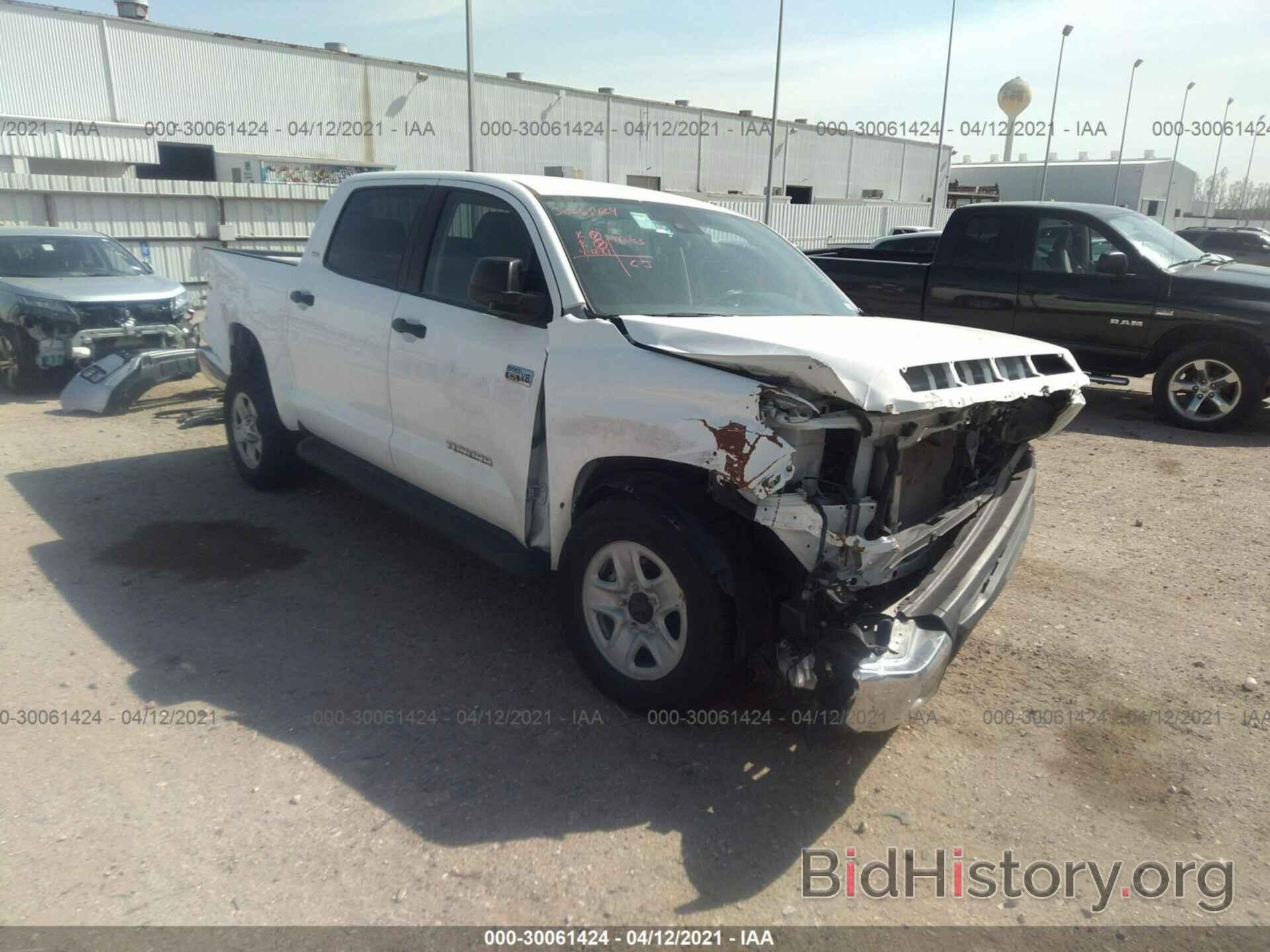 Photo 5TFDY5F12LX917587 - TOYOTA TUNDRA 4WD 2020