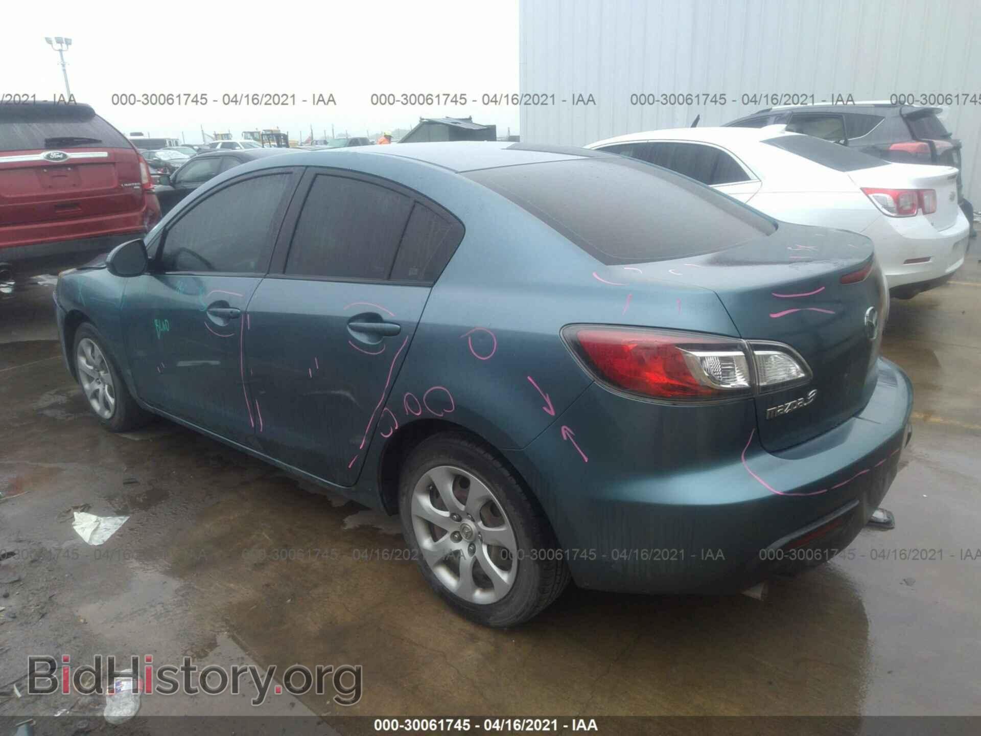 2011 MAZDA MAZDA3 - VIN: JM1BL1UF9B1496238 - Фото 3