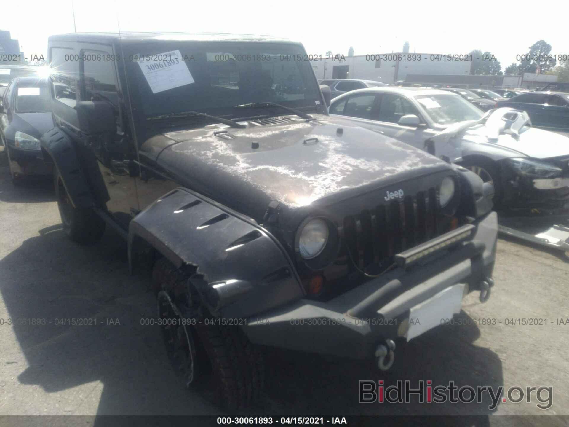 Photo 1J4GA64199L749077 - JEEP WRANGLER 2009