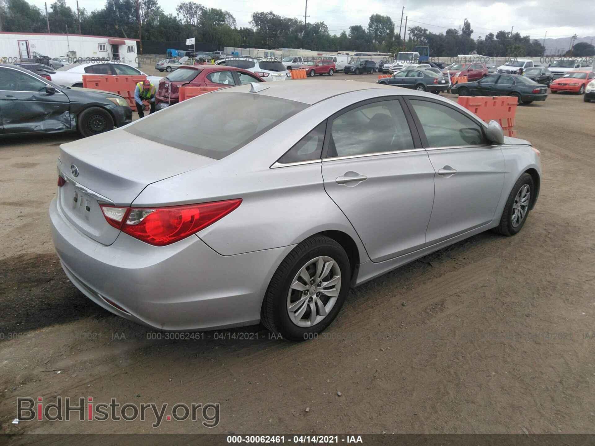 2012 HYUNDAI SONATA - VIN: 5NPEB4AC2CH485829 - Photo 4