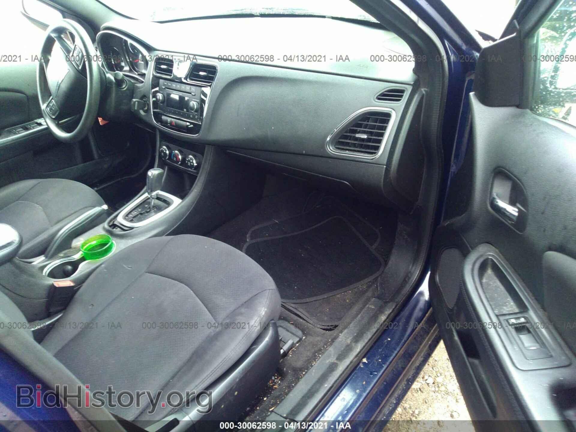 2013 CHRYSLER 200 - VIN: 1C3CCBAB3DN670669 - Фото 5