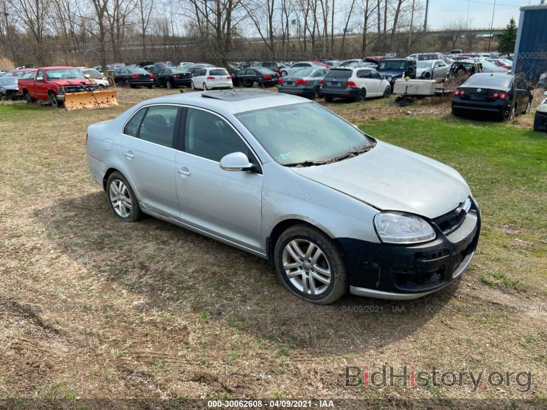 Photo 3VWRL7AJ1AM115264 - VOLKSWAGEN JETTA SEDAN 2010