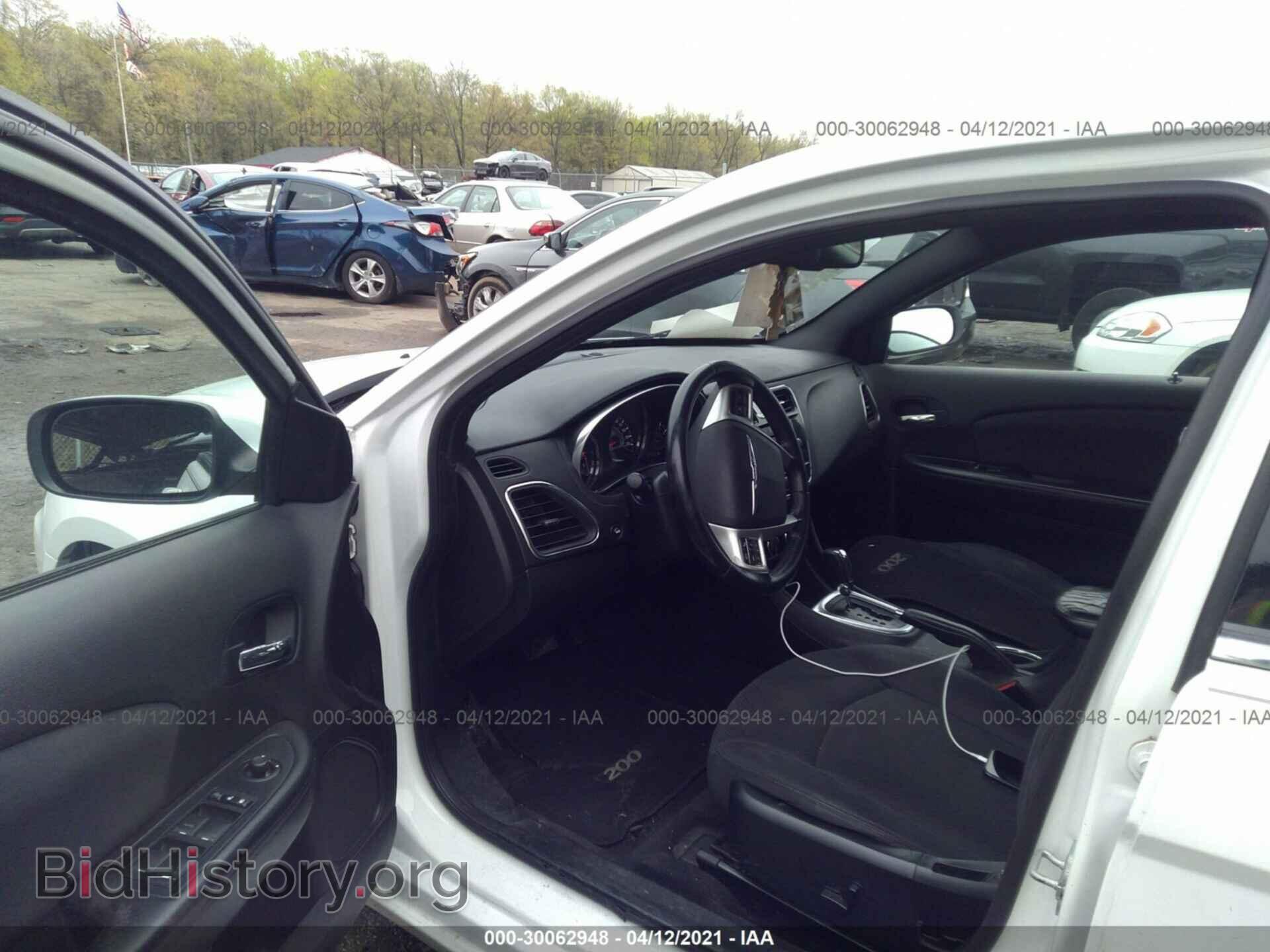 2013 CHRYSLER 200 - VIN: 1C3CCBBB6DN545518 - Фото 5