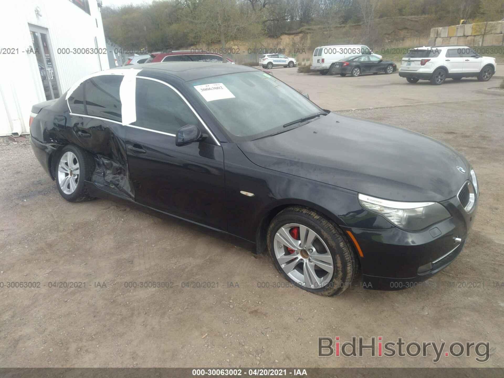 Photo WBANV13519C151071 - BMW 5 SERIES 2009