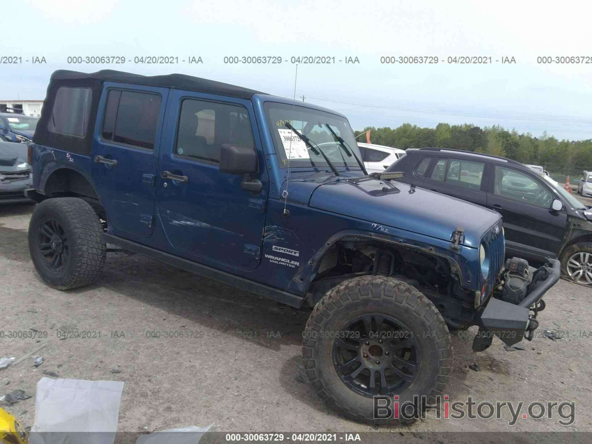 Photo 1J4BA3H18AL175482 - JEEP WRANGLER UNLIMITED 2010