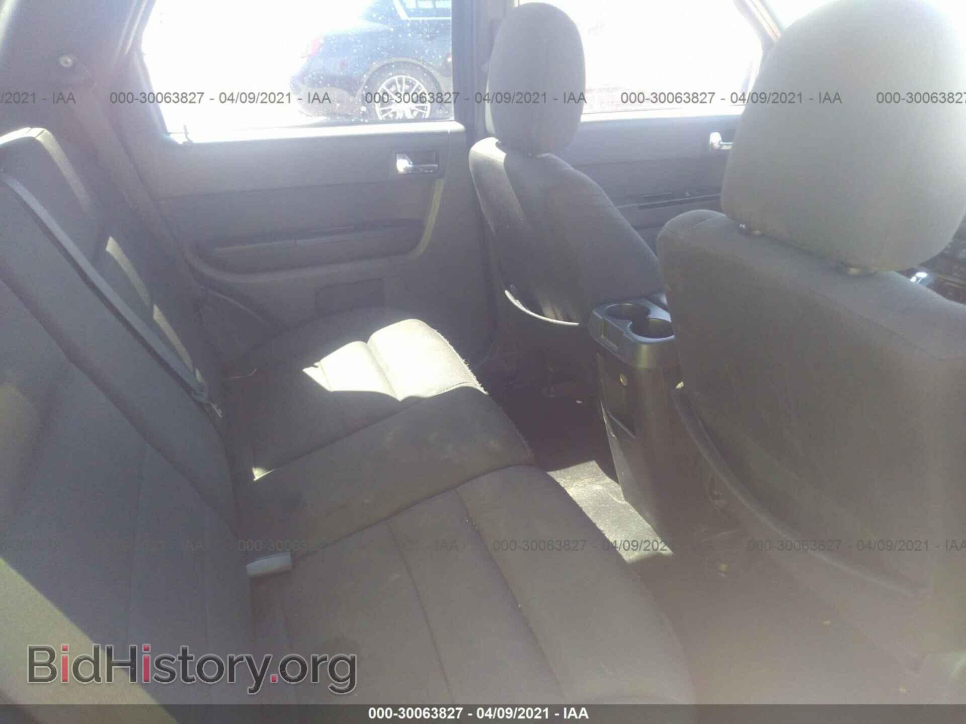 2009 FORD ESCAPE - VIN: 1FMCU03719KC81040 - Photo 8