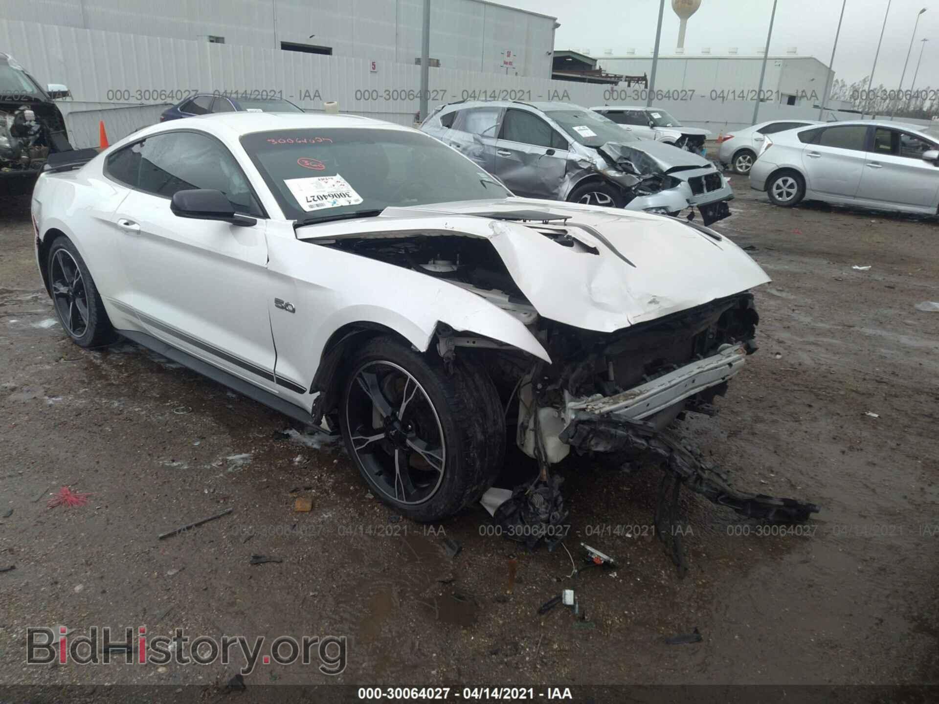 Photo 1FA6P8CF8H5238509 - FORD MUSTANG 2017