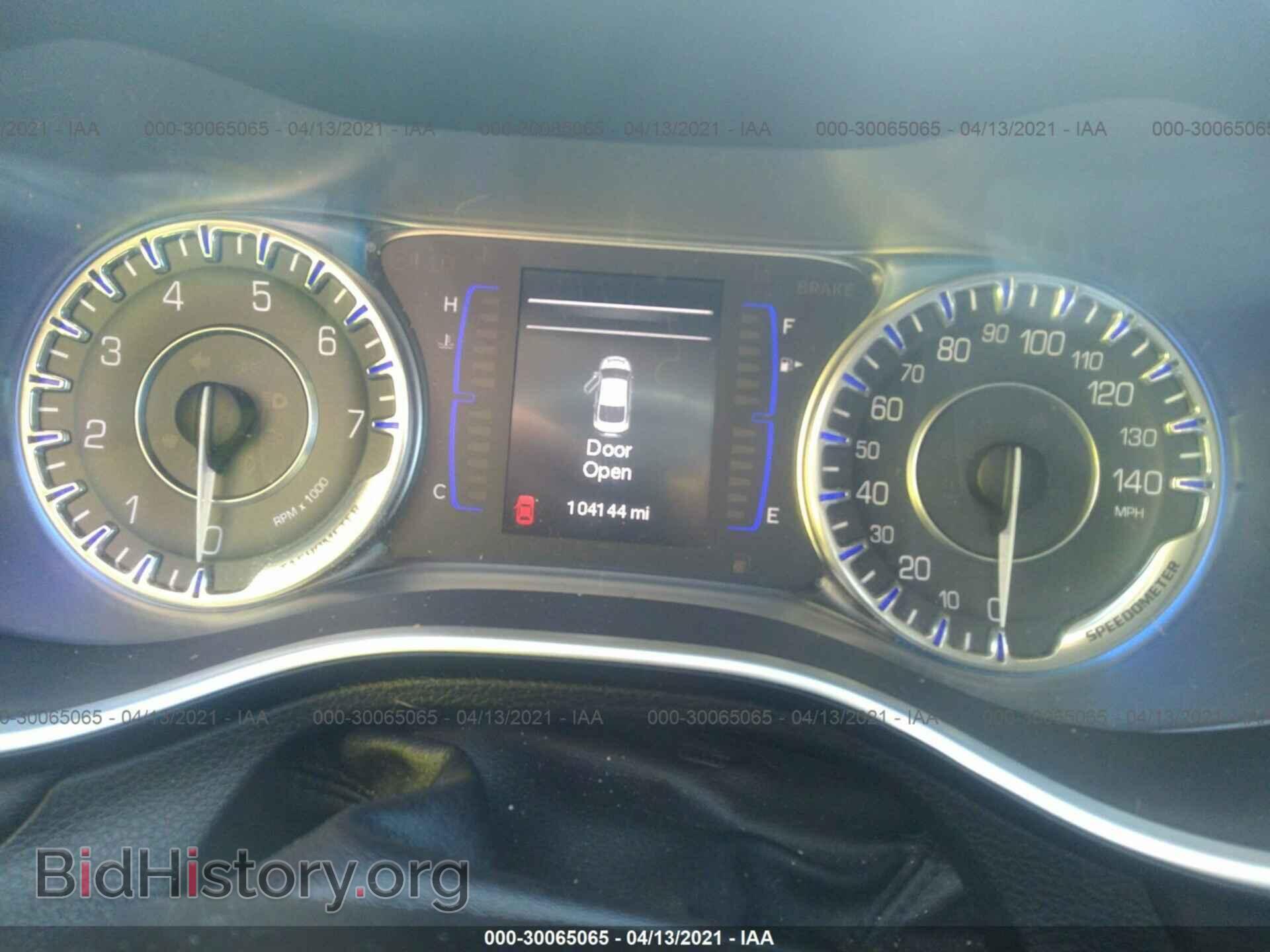 2015 CHRYSLER 200 - VIN: 1C3CCCAB0FN528174 - Фото 7