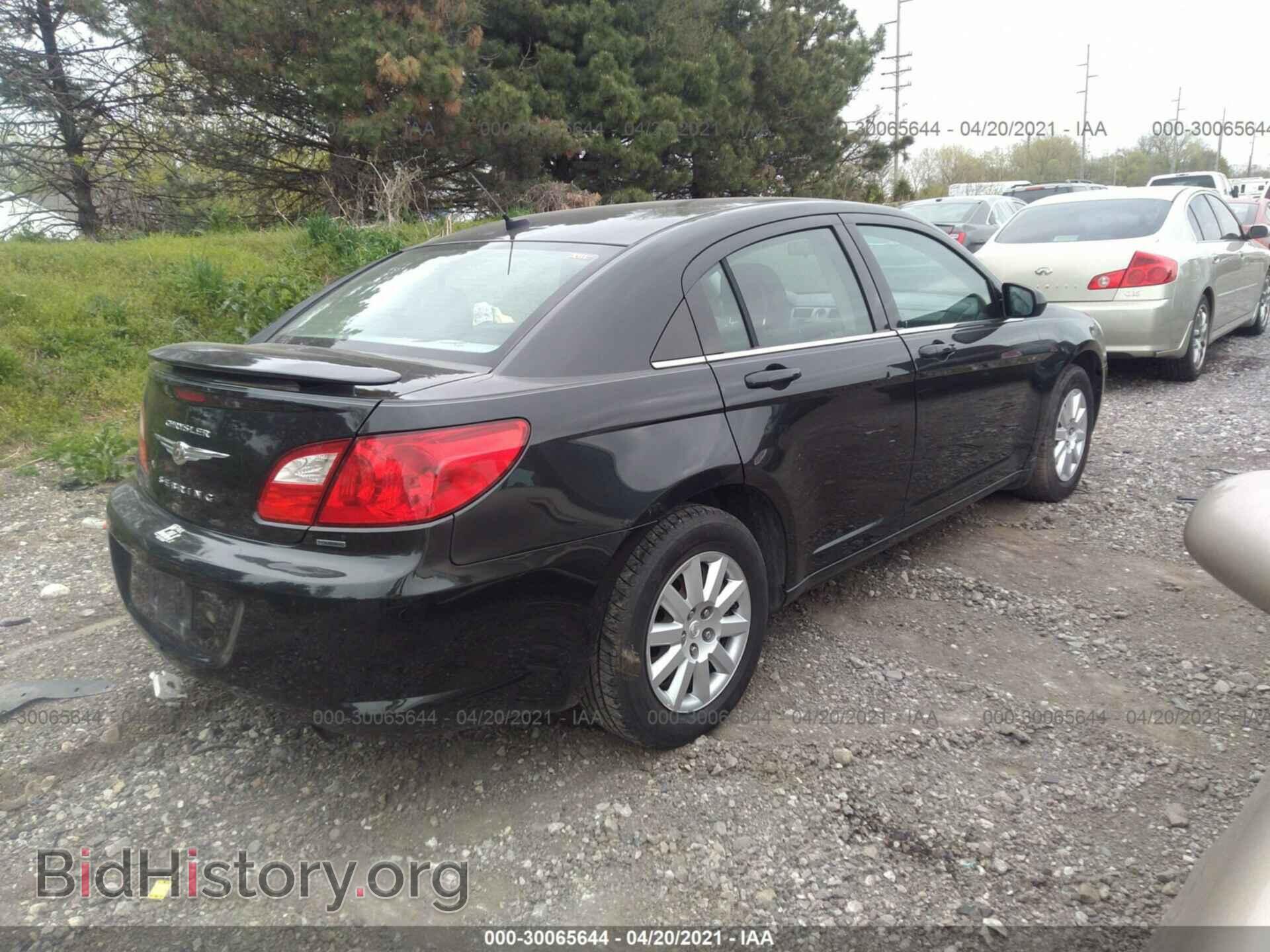 2010 CHRYSLER SEBRING - VIN: 1C3CC4FB9AN100790 - Фото 4