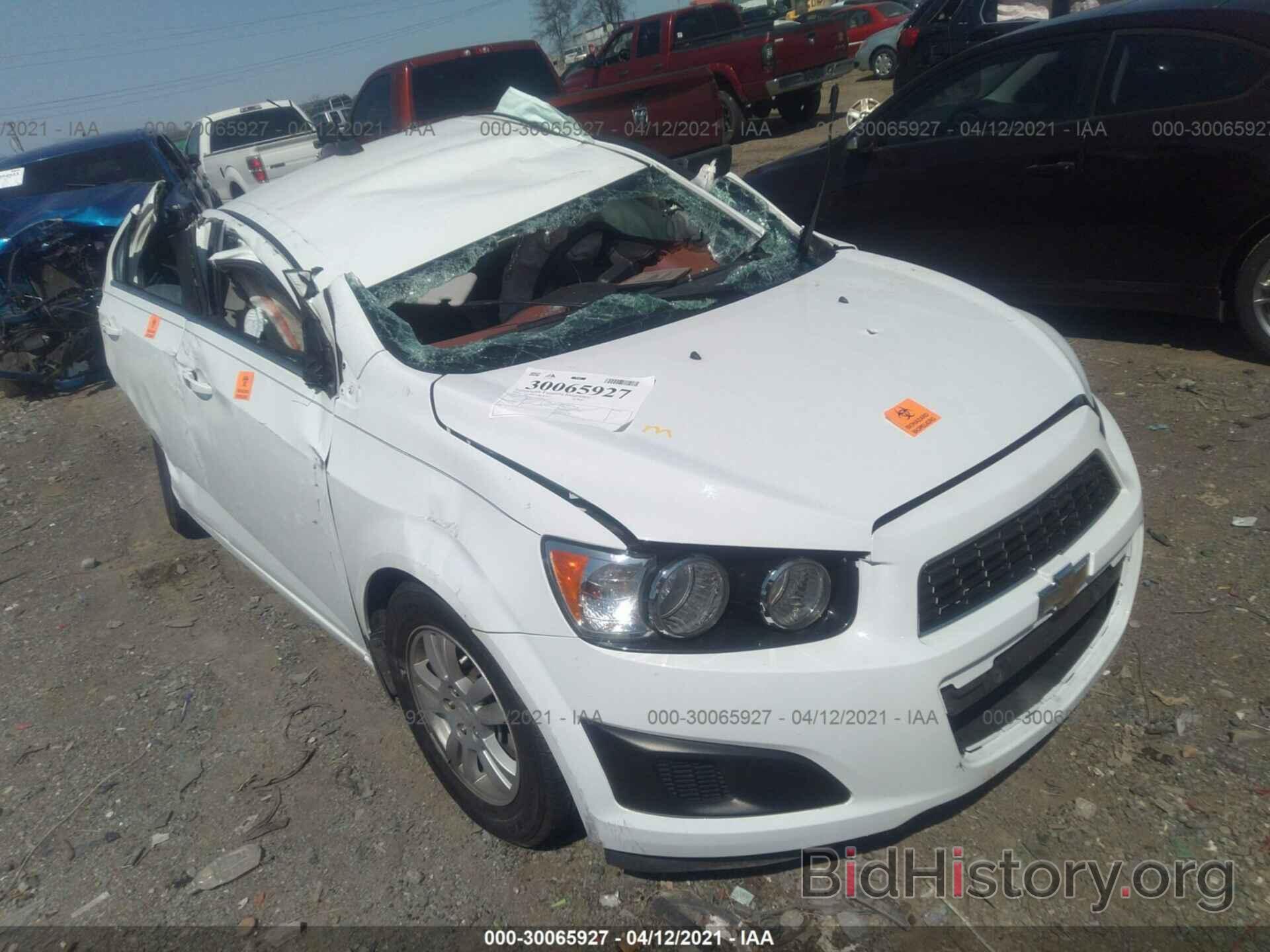 Photo 1G1JC5SH9F4171979 - CHEVROLET SONIC 2015