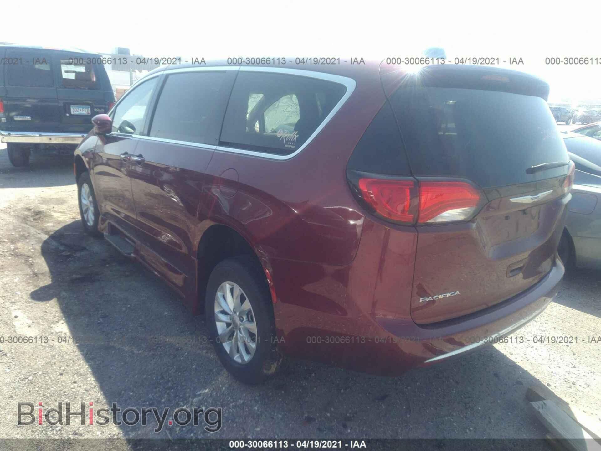 2018 CHRYSLER PACIFICA - VIN: 2C4RC1FG3JR183295 - Фото 3