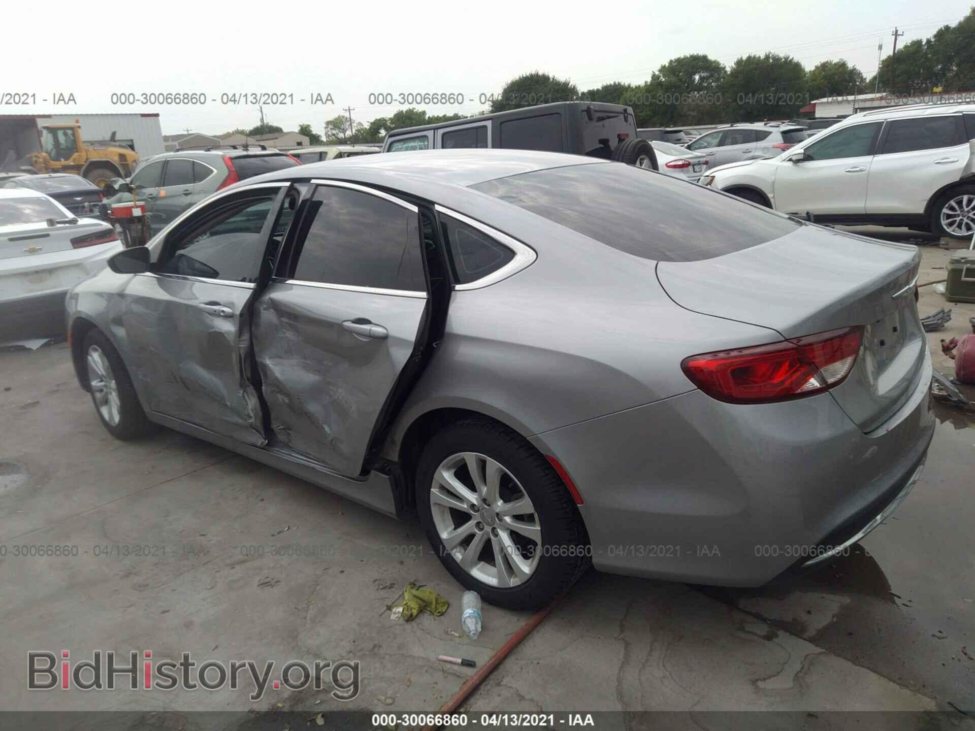 2015 CHRYSLER 200 - VIN: 1C3CCCAB2FN653631 - Photo 3