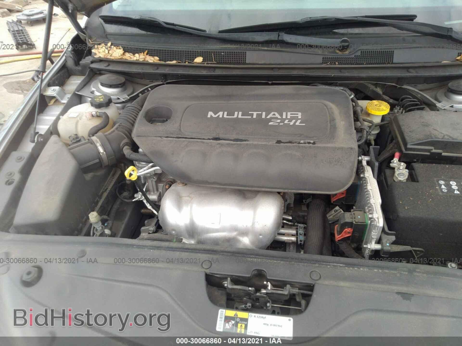 2015 CHRYSLER 200 - VIN: 1C3CCCAB2FN653631 - Photo 10