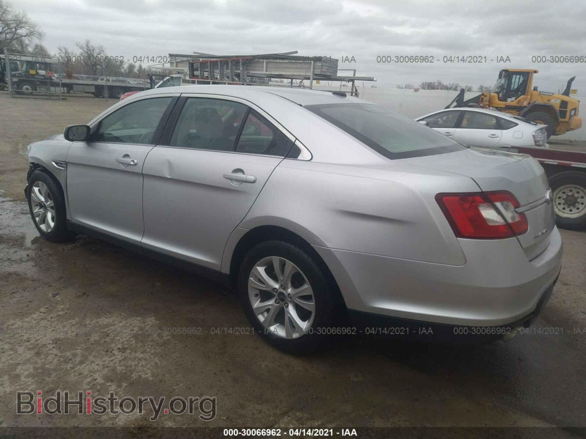 2011 FORD TAURUS - VIN: 1FAHP2HW0BG138947 - Фото 3