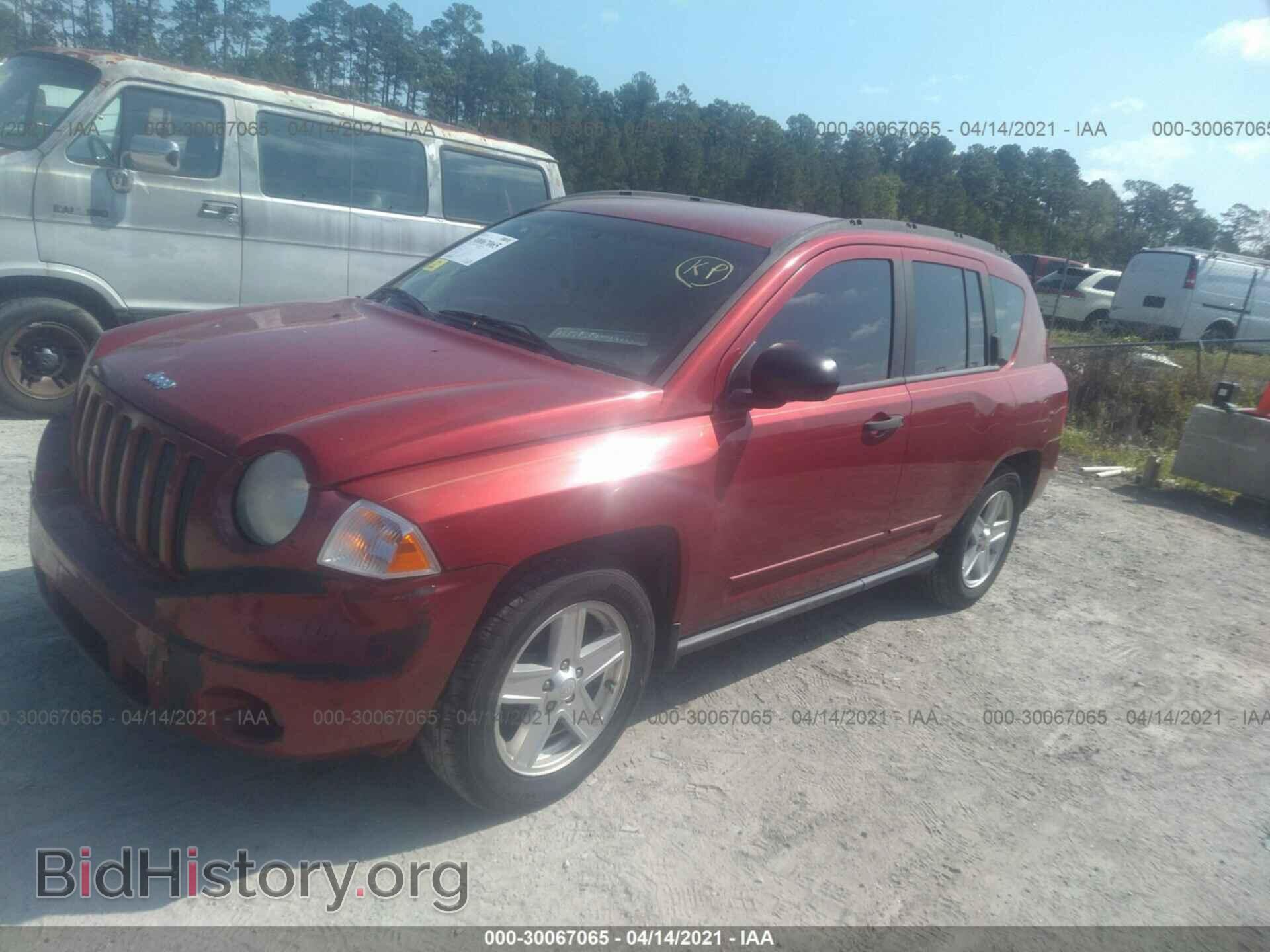 2009 JEEP COMPASS - VIN: 1J4FT47B09D189376 - Фото 2