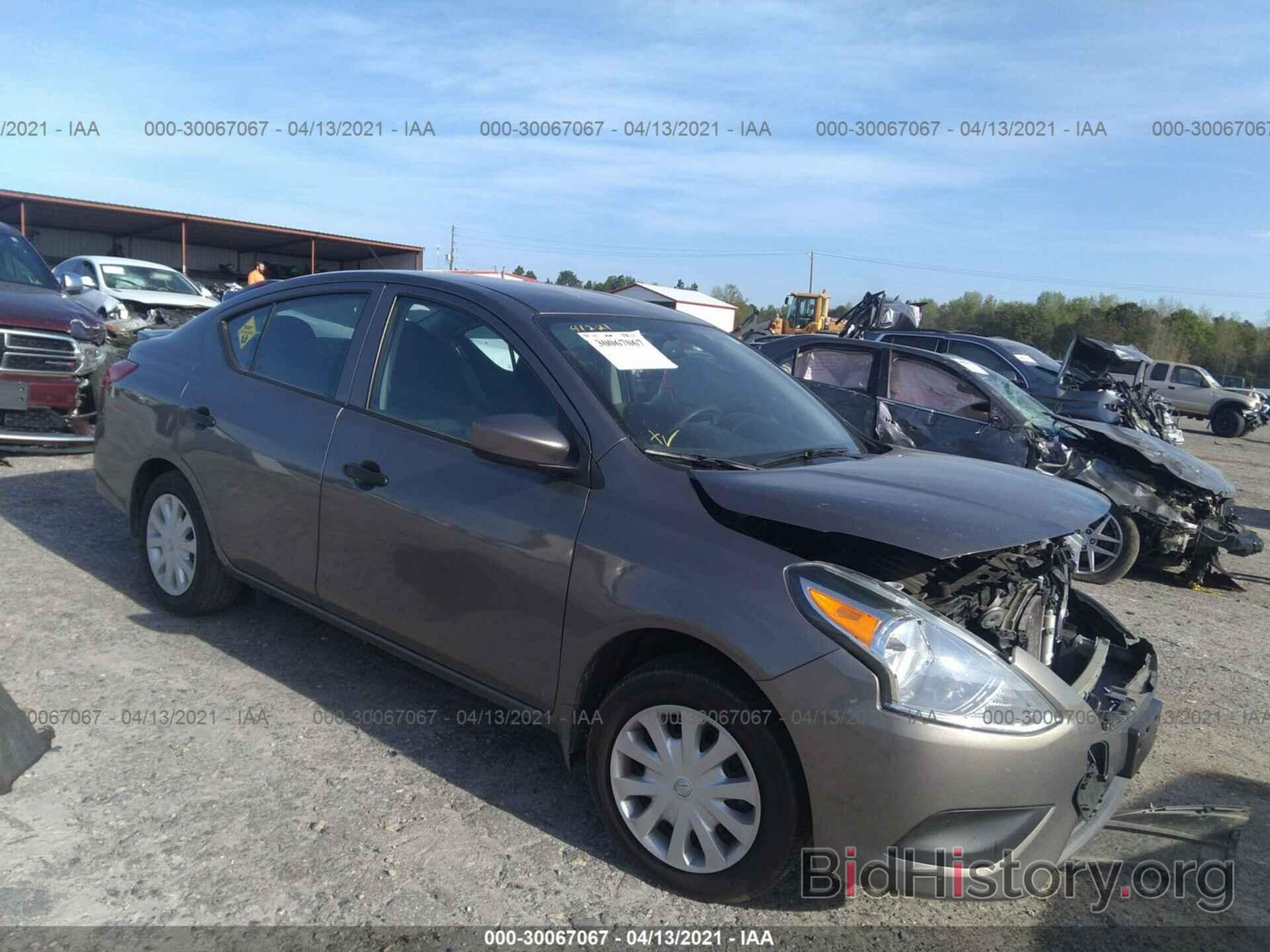 Photo 3N1CN7AP7HL812335 - NISSAN VERSA SEDAN 2017