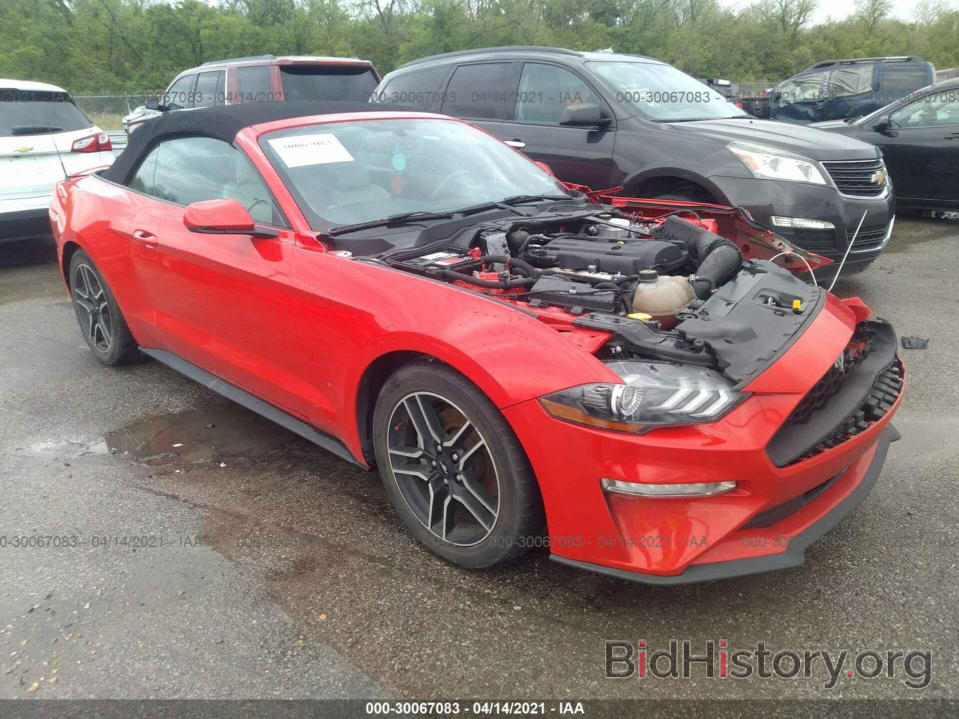 Photo 1FATP8UH7J5111050 - FORD MUSTANG 2018