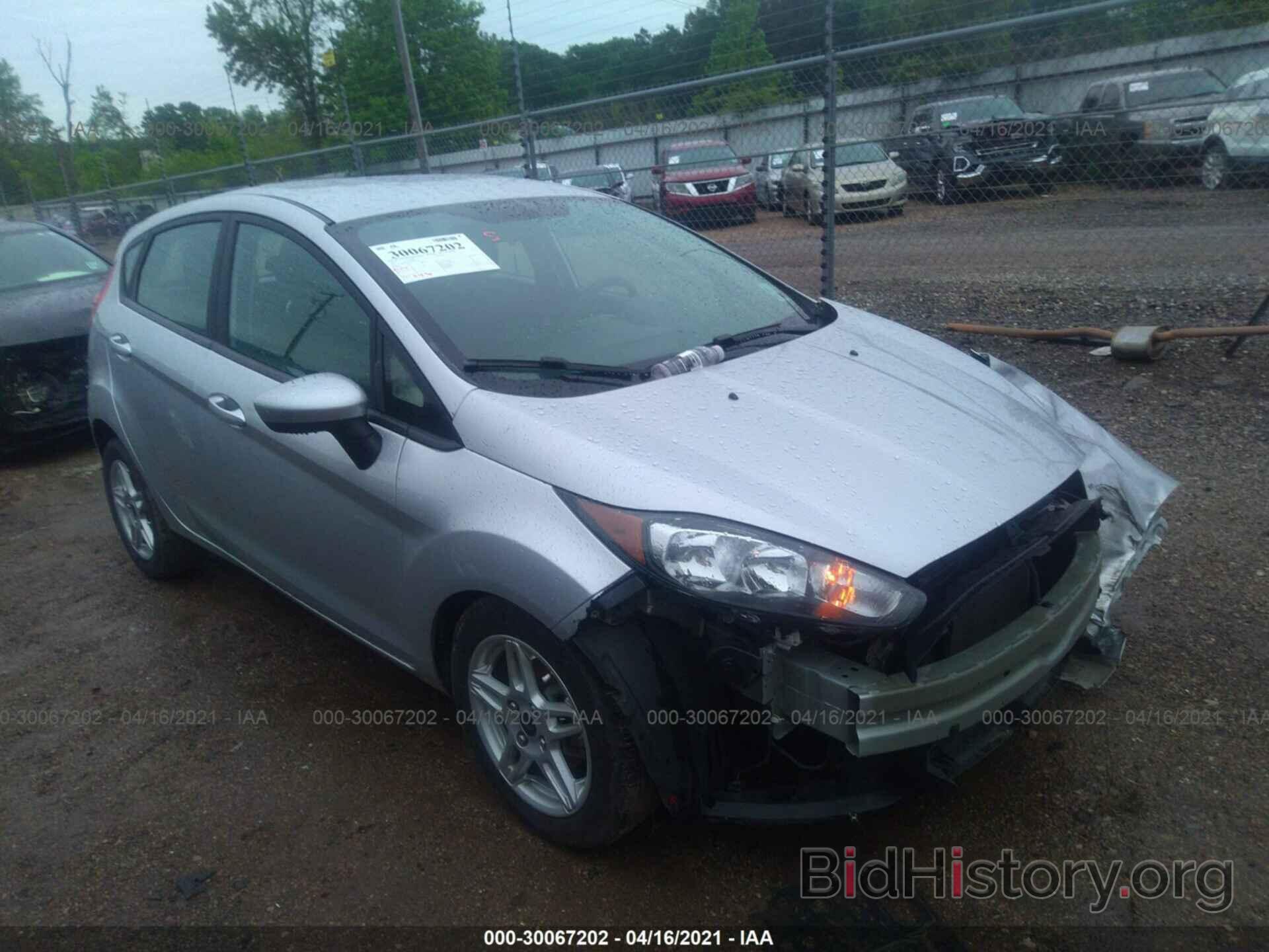 Photo 3FADP4EJ9KM102554 - FORD FIESTA 2019