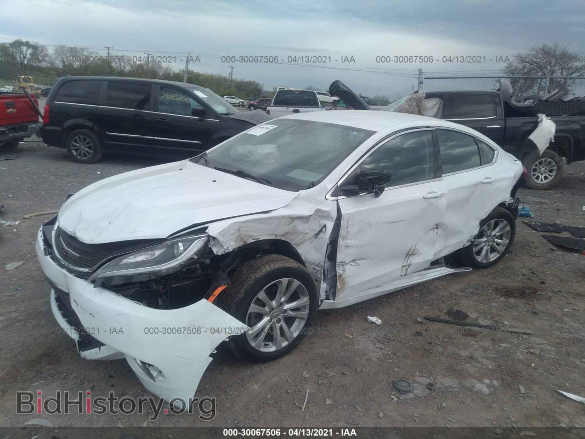 2016 CHRYSLER 200 - VIN: 1C3CCCAB6GN166692 - Photo 2