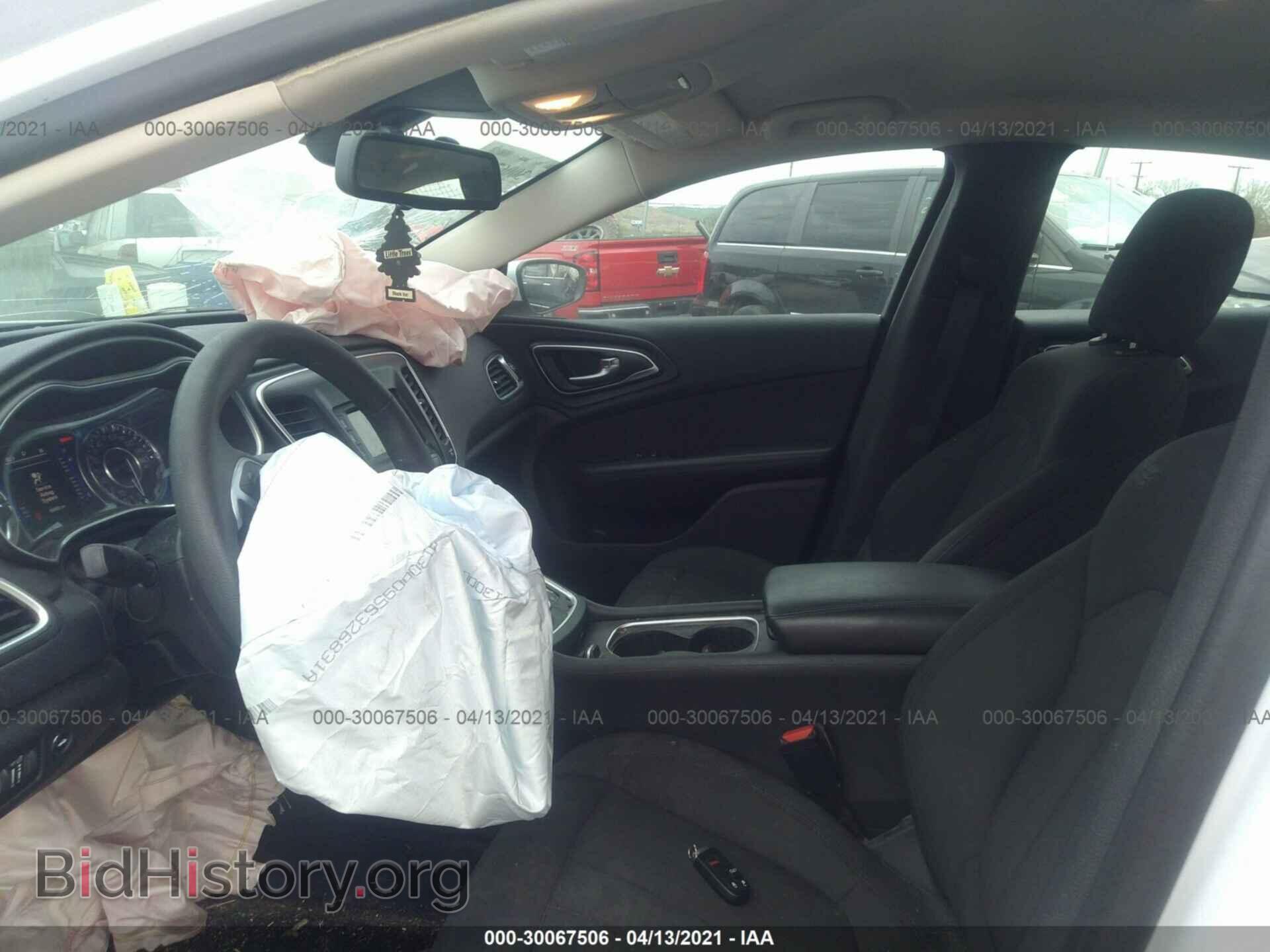 2016 CHRYSLER 200 - VIN: 1C3CCCAB6GN166692 - Photo 5