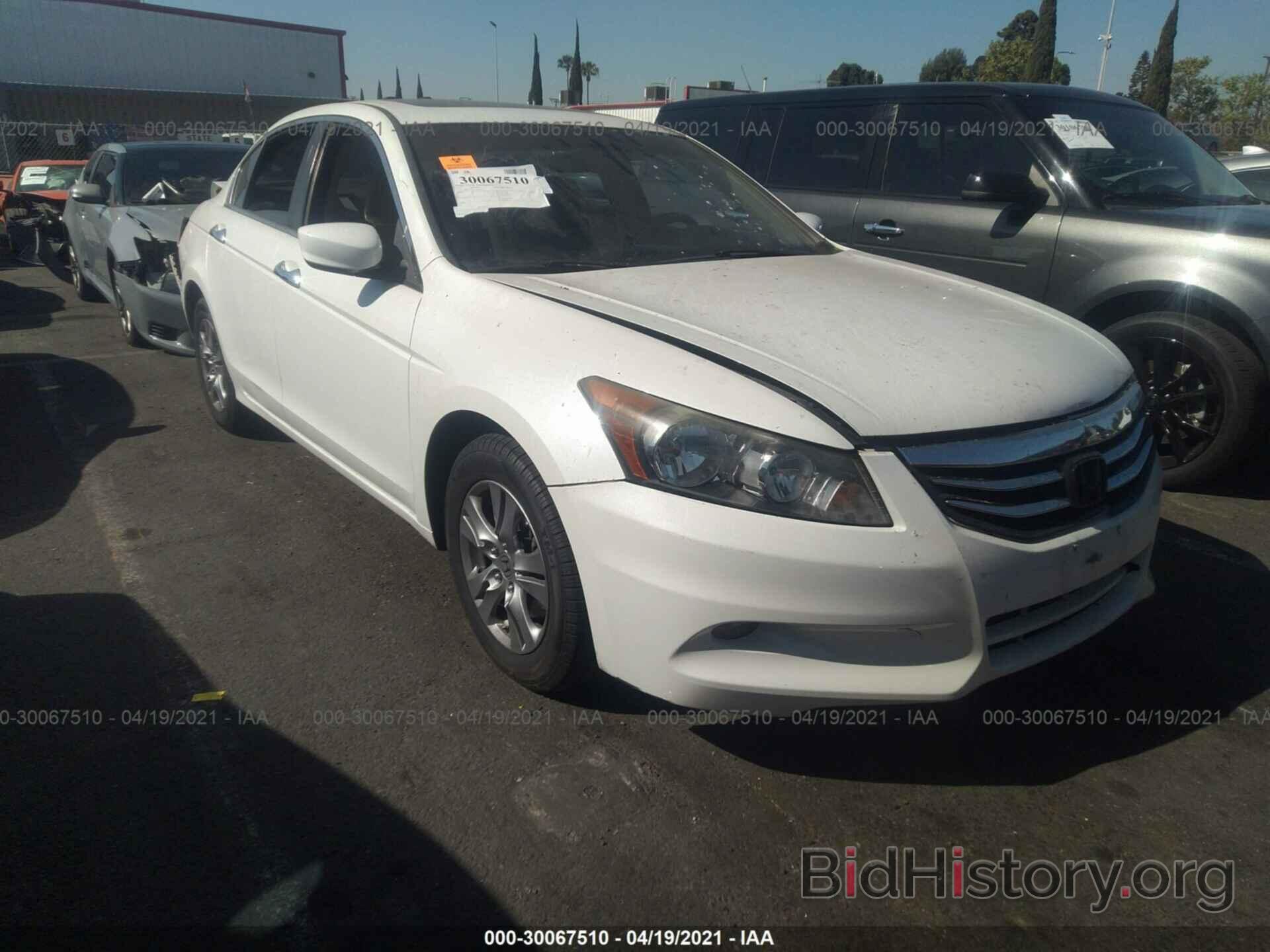 Photo 1HGCP3F75CA032232 - HONDA ACCORD SDN 2012