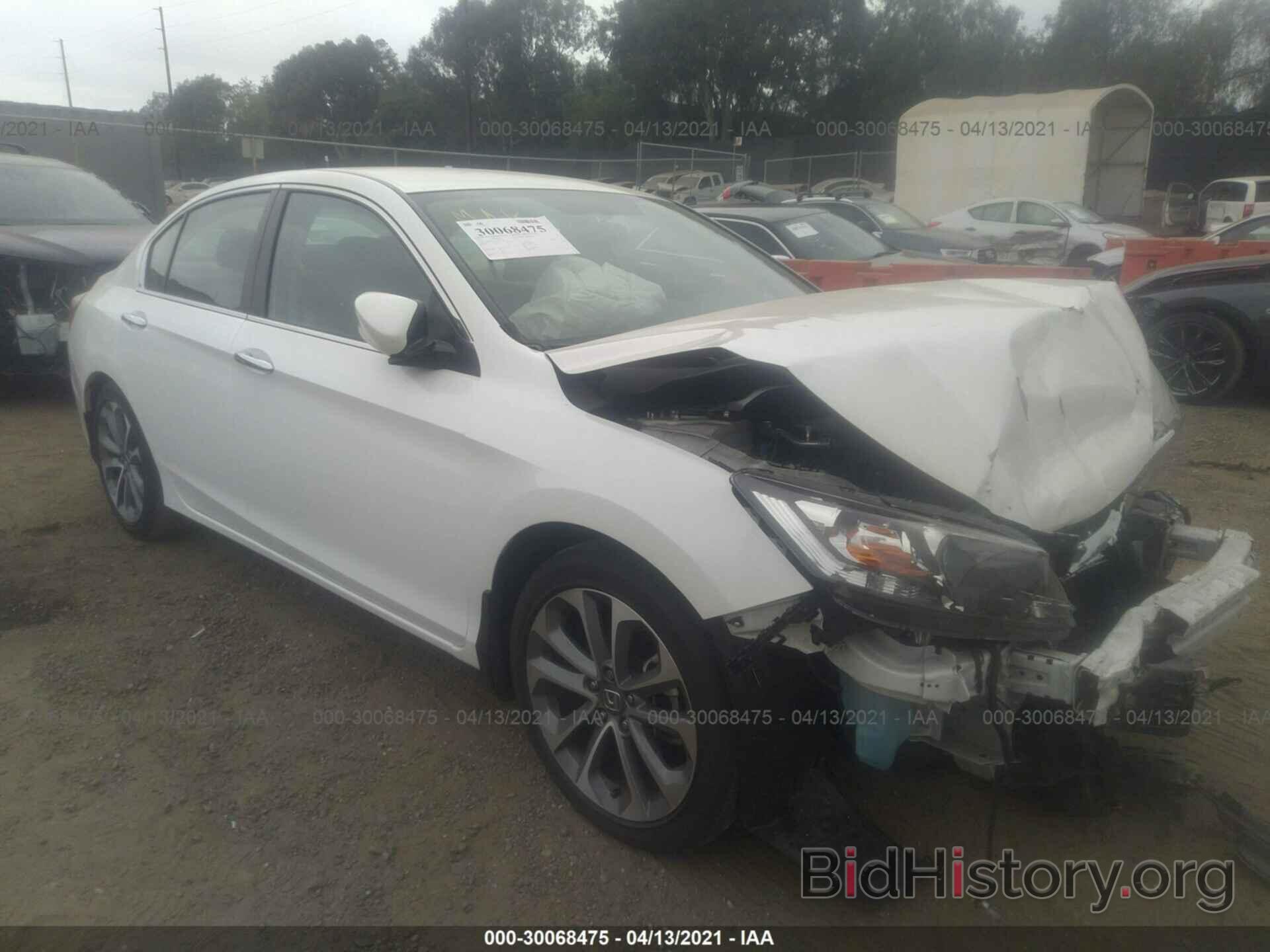 Photo 1HGCR2F58FA119145 - HONDA ACCORD SEDAN 2015