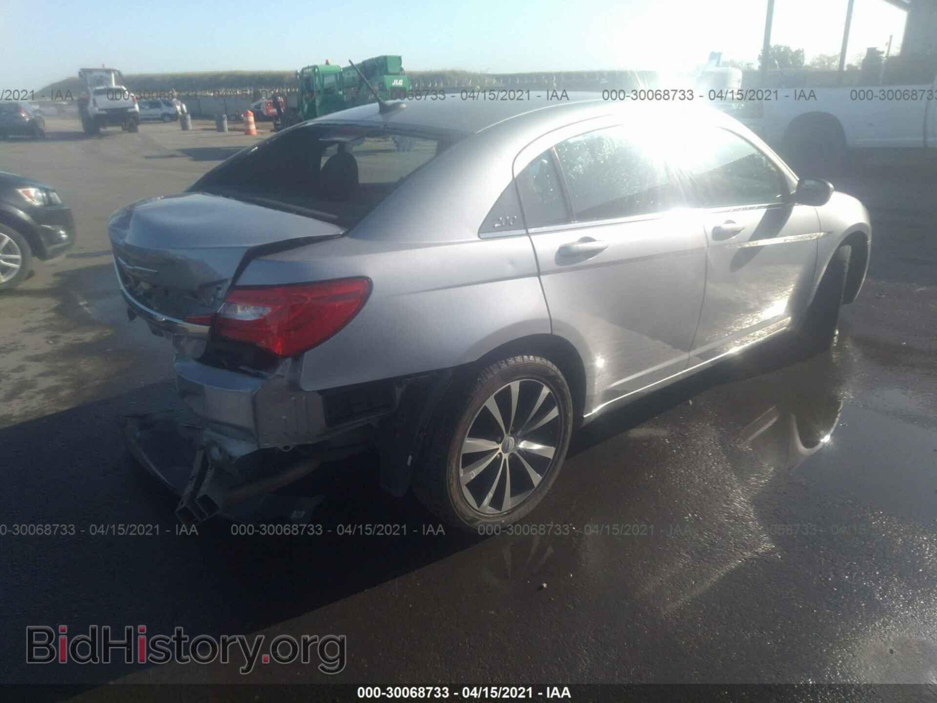 2014 CHRYSLER 200 - VIN: 1C3CCBBB2EN171331 - Фото 4