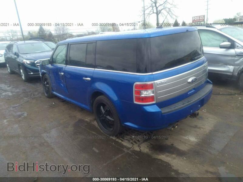 2011 Ford FLEX (VIN 2FMGK5DC0BBD15226) — фото 3 из 11