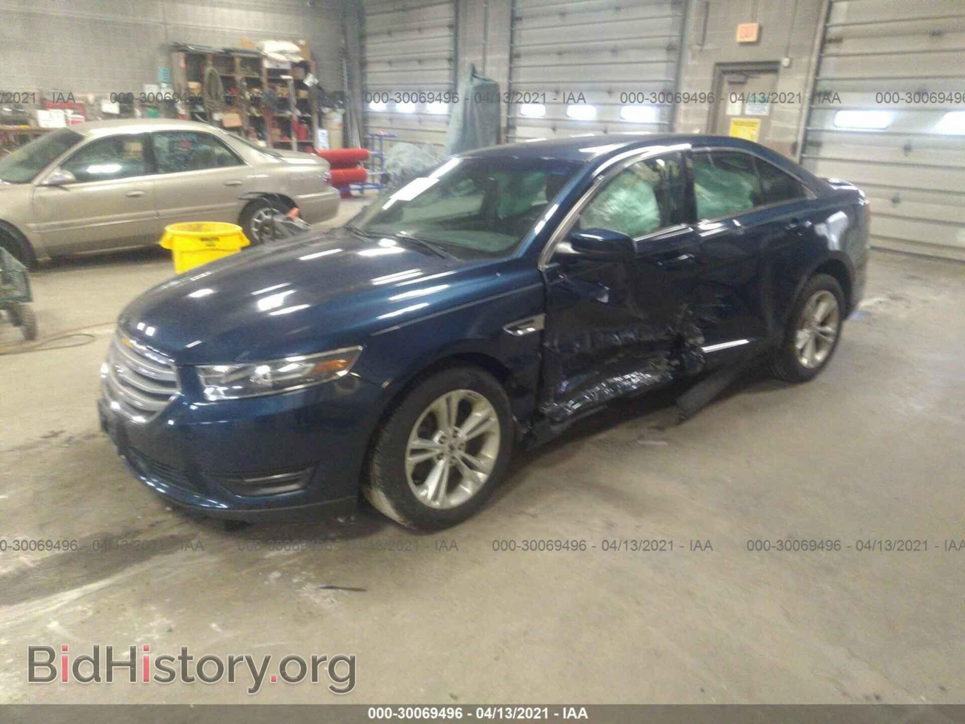 2017 FORD TAURUS - VIN: 1FAHP2E84HG125360 - Фото 2