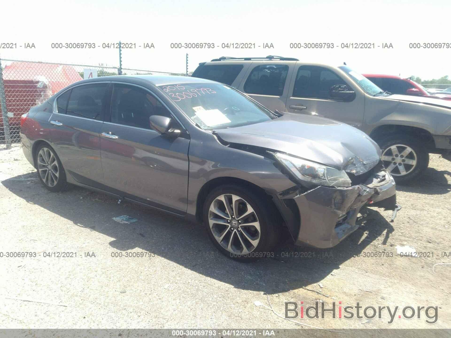 Photo 1HGCR2F52FA182712 - HONDA ACCORD SEDAN 2015