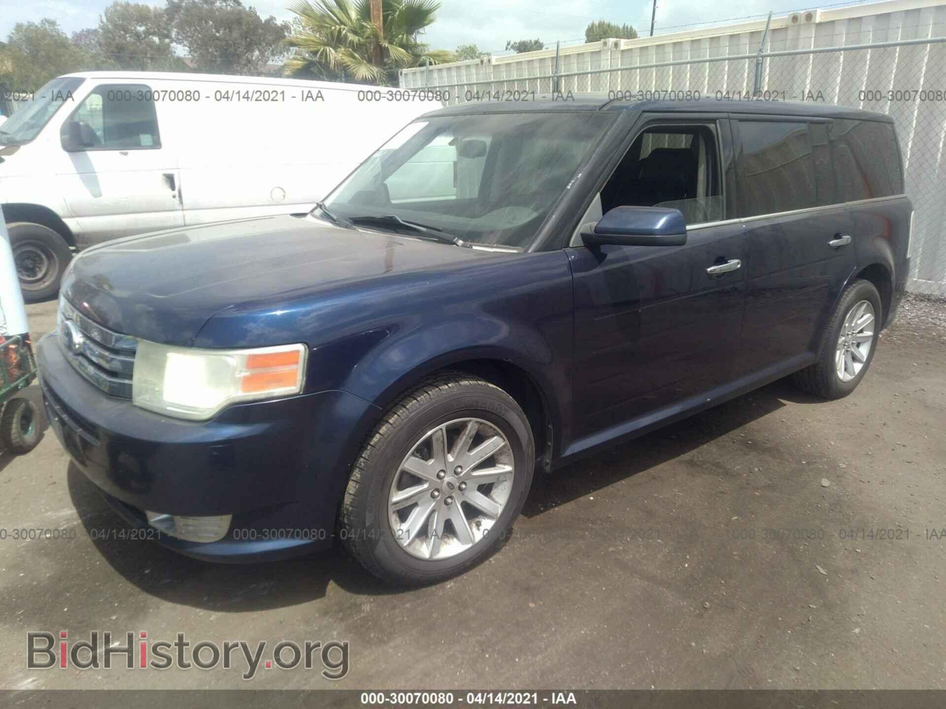 2011 FORD FLEX - VIN: 2FMGK5CC0BBD16863 - Photo 2
