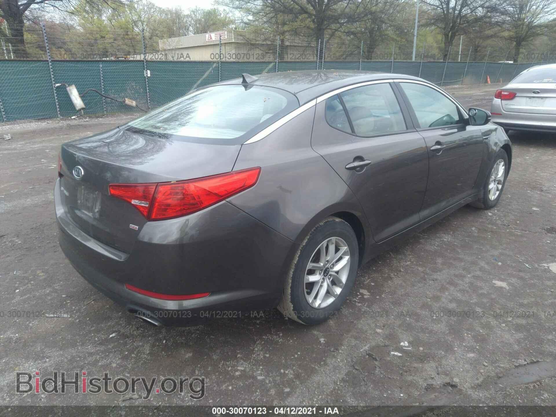 2011 KIA OPTIMA - VIN: KNAGM4A73B5172502 - Photo 4