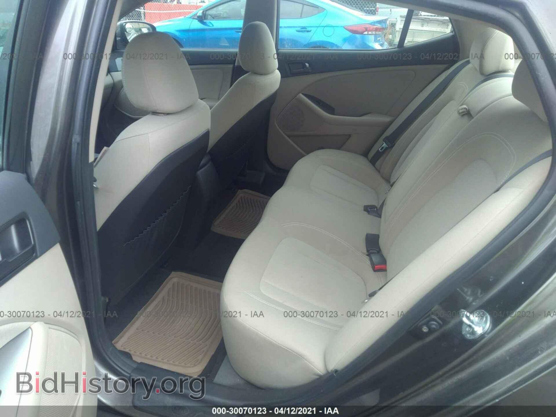 2011 KIA OPTIMA - VIN: KNAGM4A73B5172502 - Photo 8