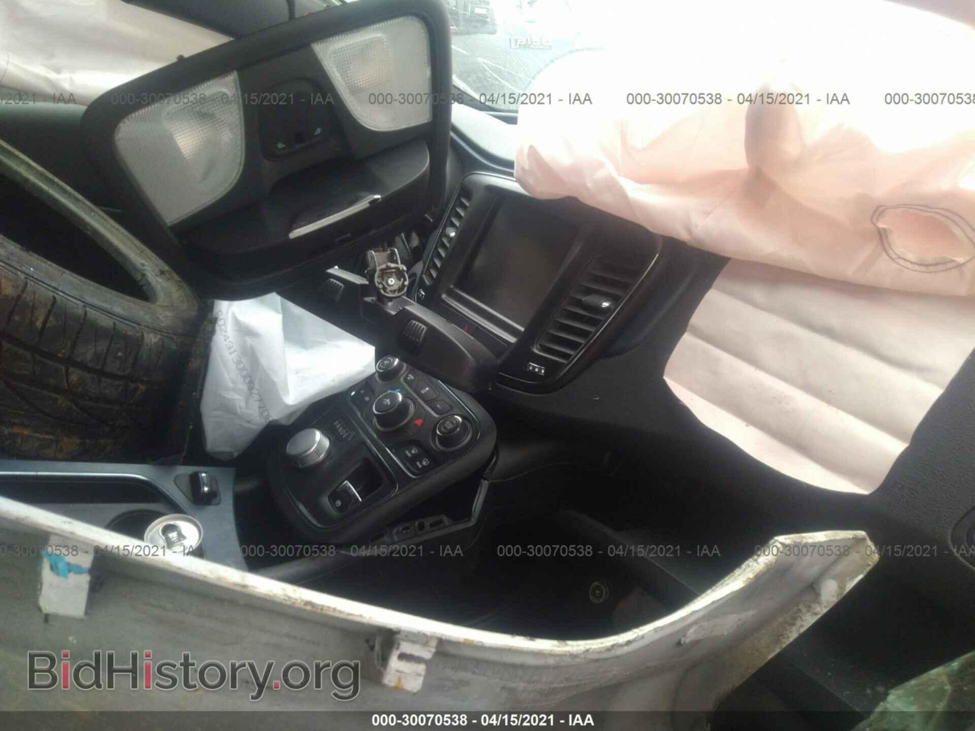 2016 CHRYSLER 200 - VIN: 1C3CCCBB8GN133952 - Фото 5