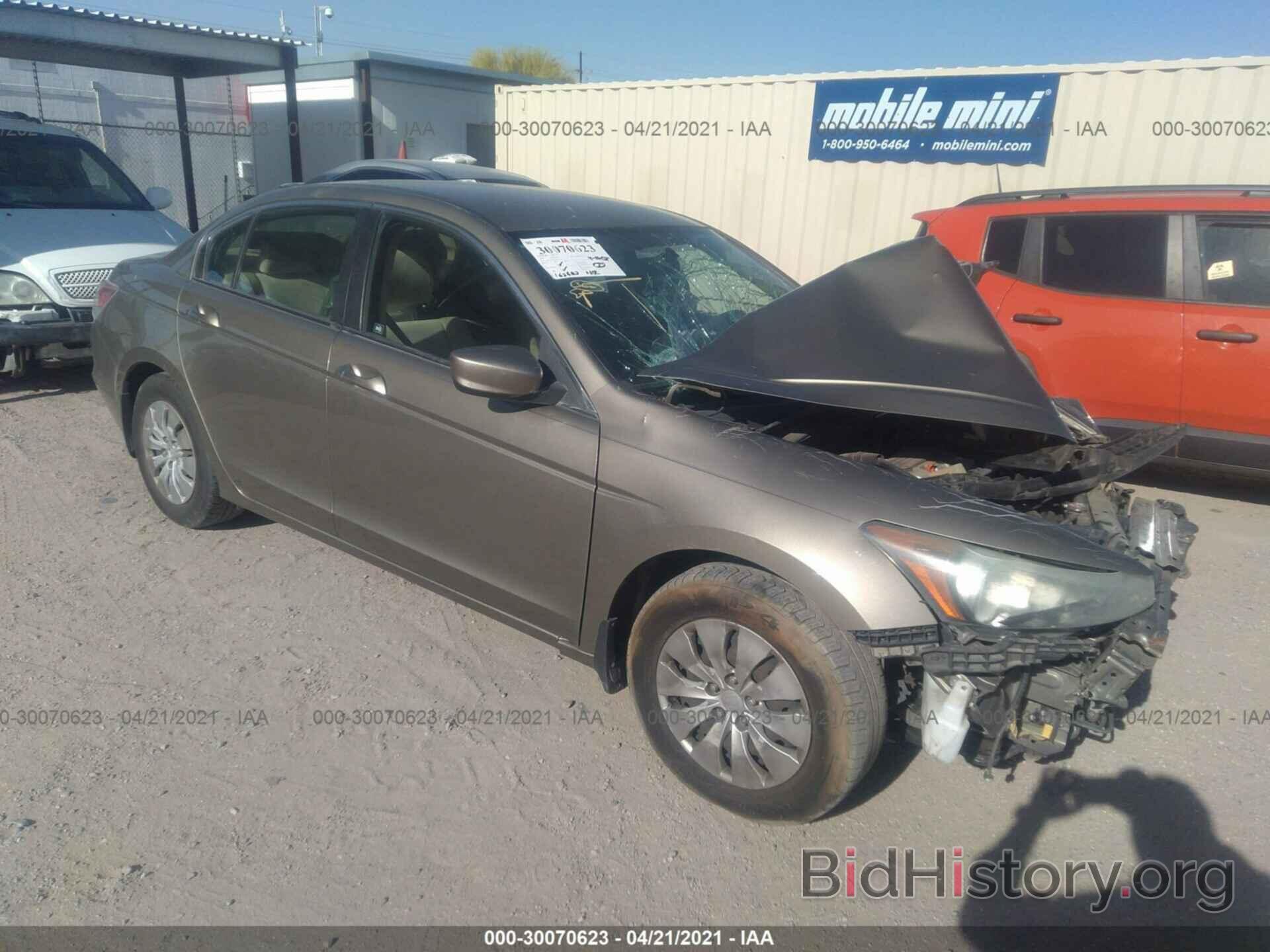 Photo 1HGCP2F31AA076412 - HONDA ACCORD SDN 2010