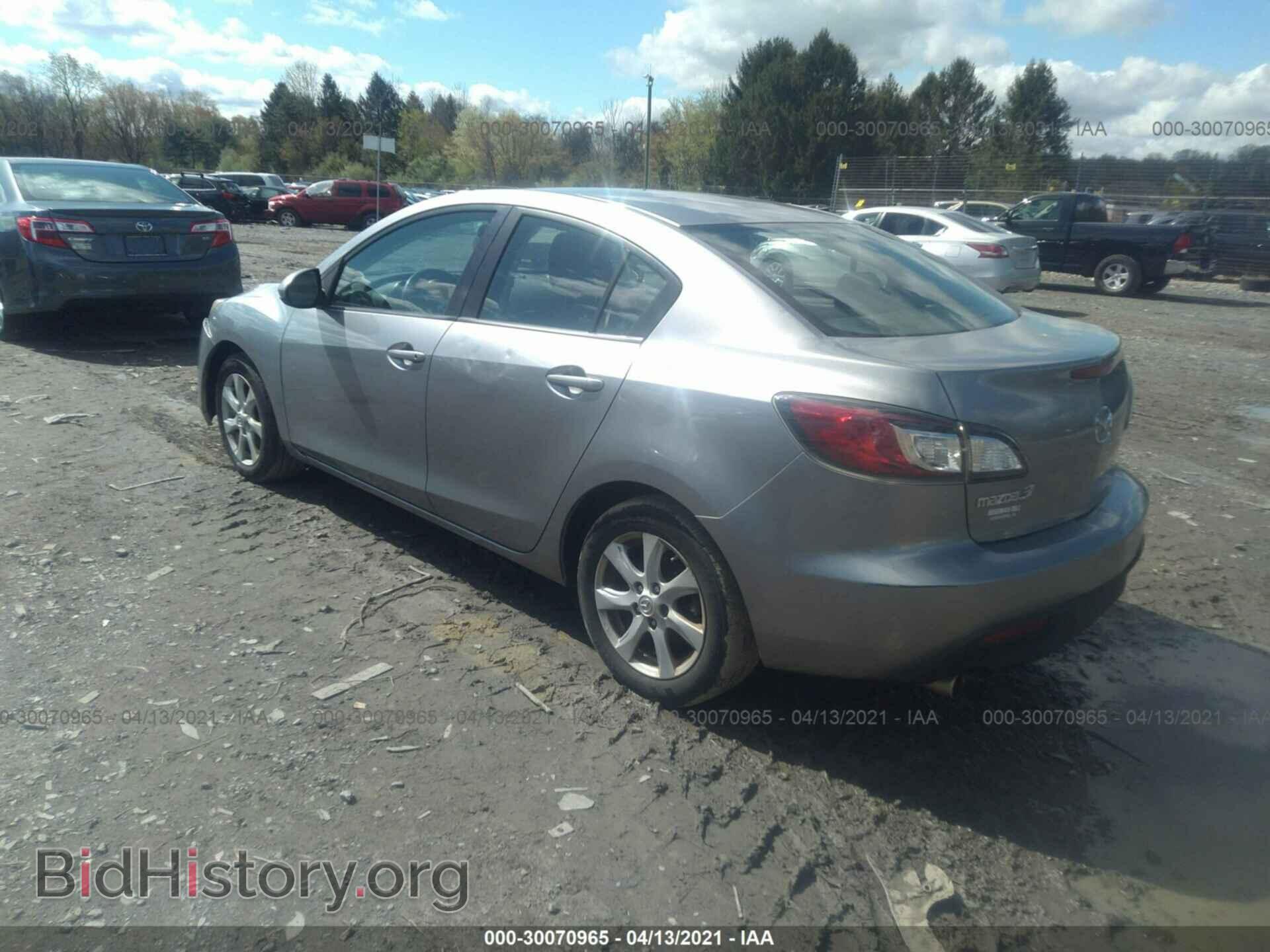 2010 MAZDA MAZDA3 - VIN: JM1BL1SG8A1284165 - Фото 3