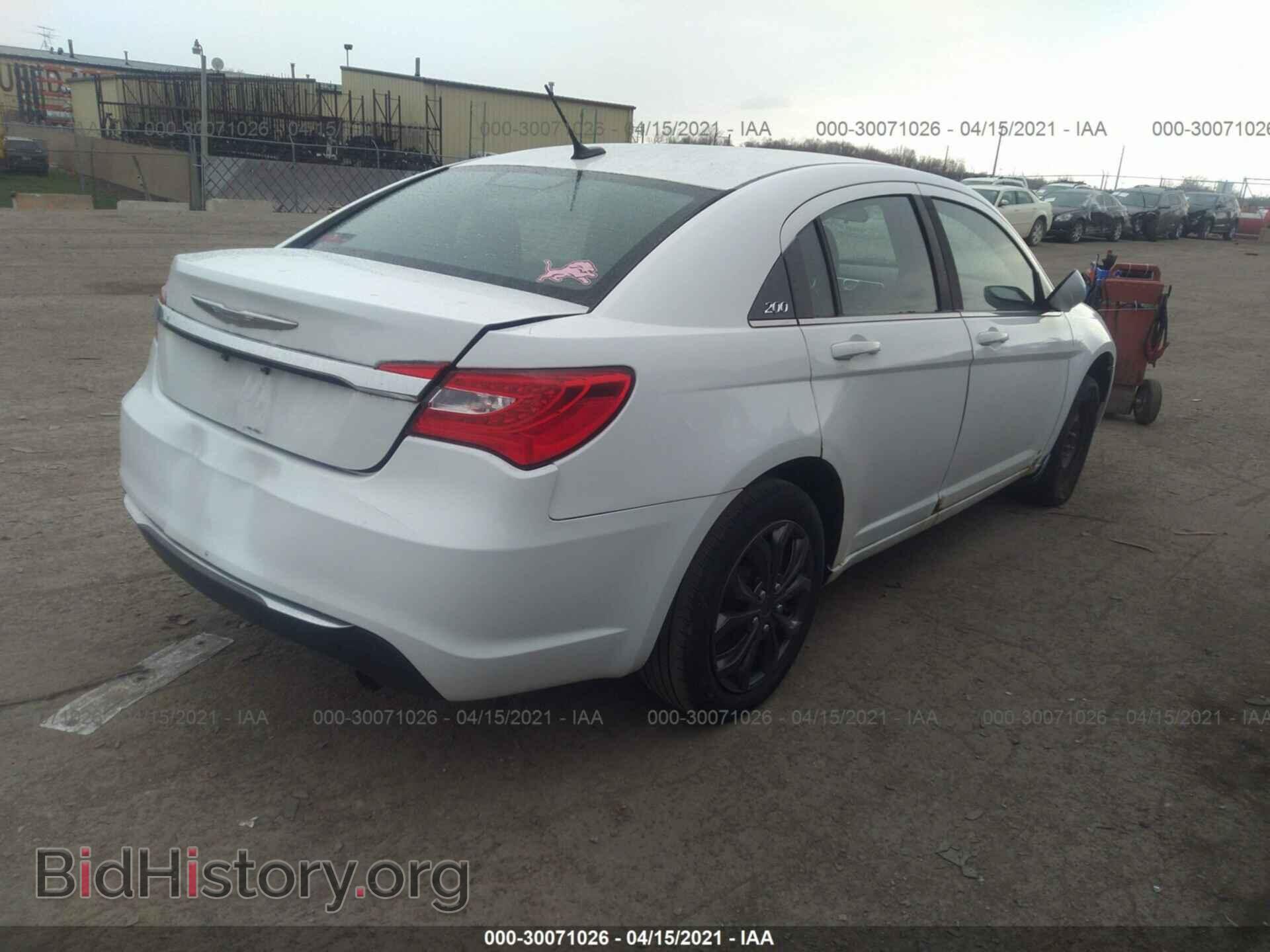 2011 CHRYSLER 200 - VIN: 1C3BC4FB1BN591353 - Photo 4