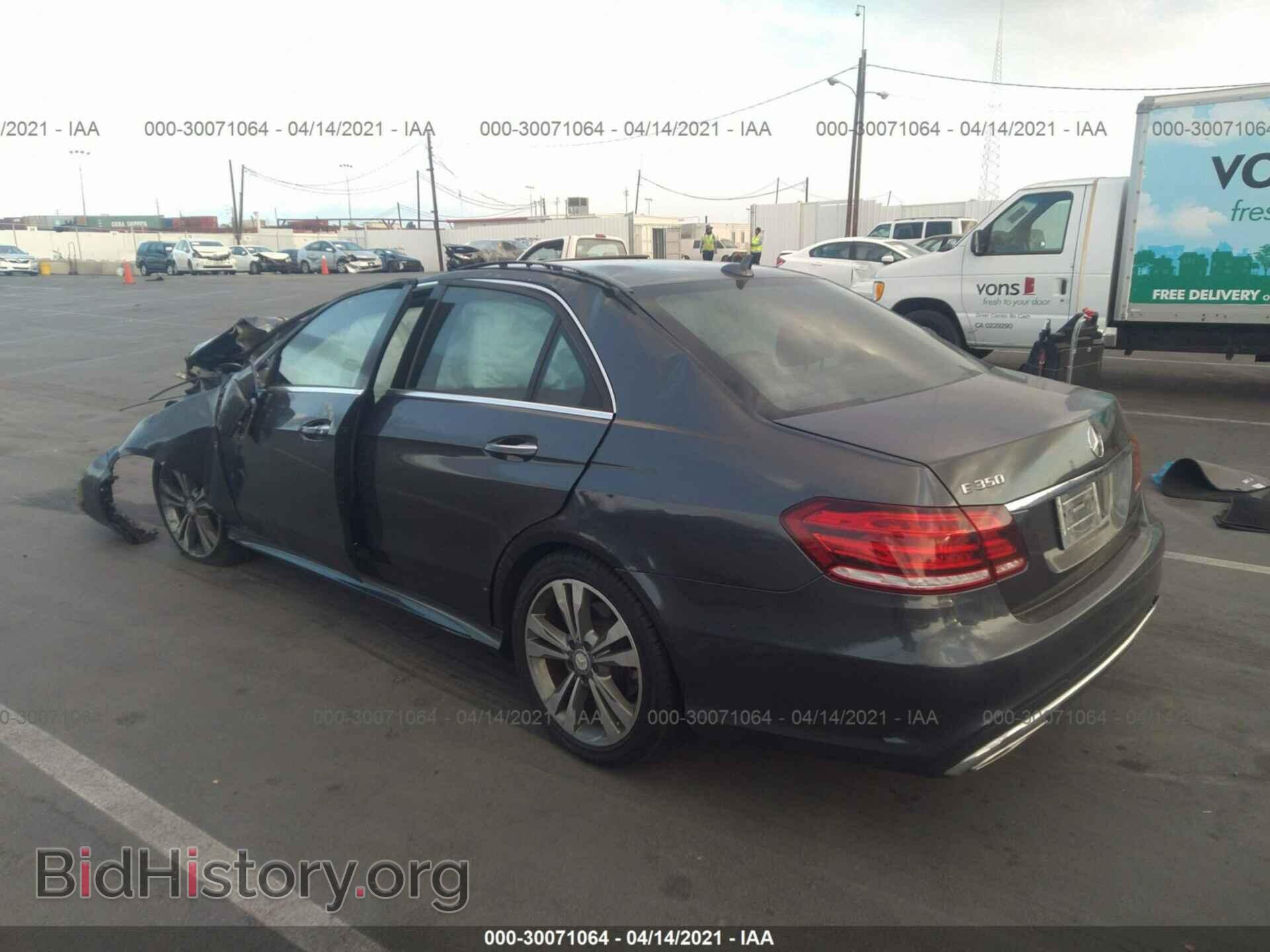2014 MERCEDES-BENZ E-CLASS - VIN: WDDHF5KB2EB019437 - Фото 3