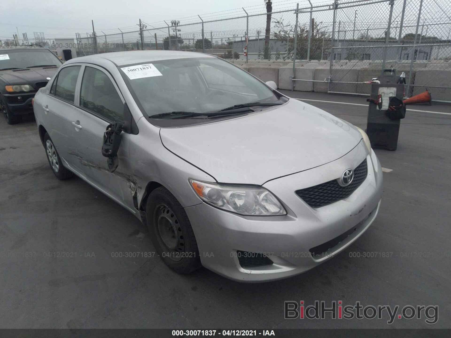 Photo 1NXBU40EX9Z064063 - TOYOTA COROLLA 2009