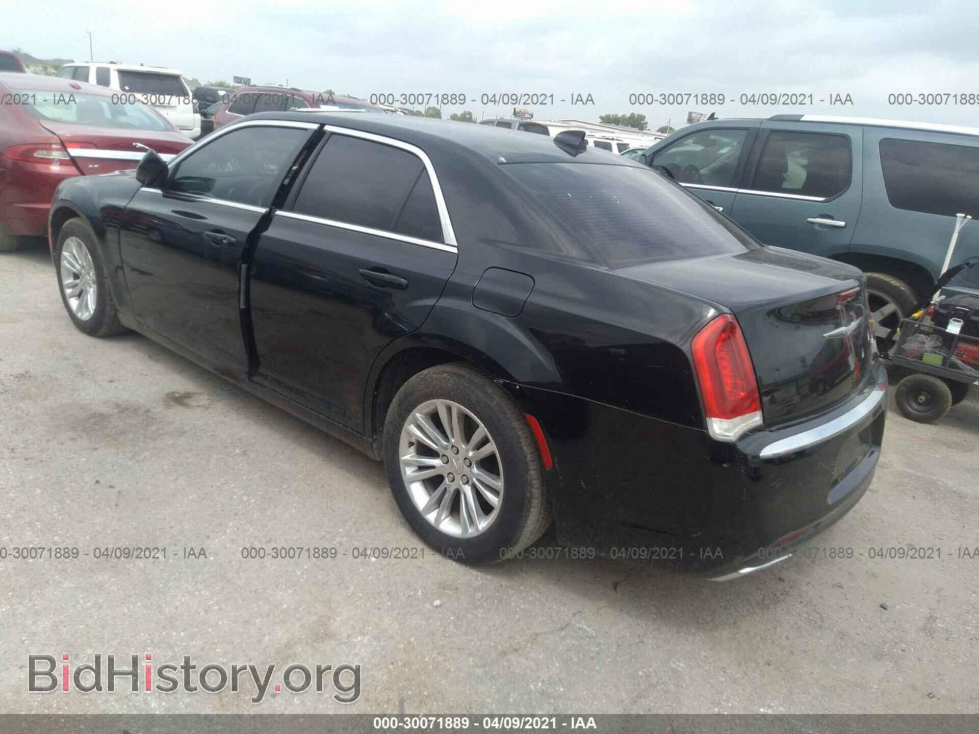 2016 CHRYSLER 300 - VIN: 2C3CCAAG0GH294502 - Фото 3