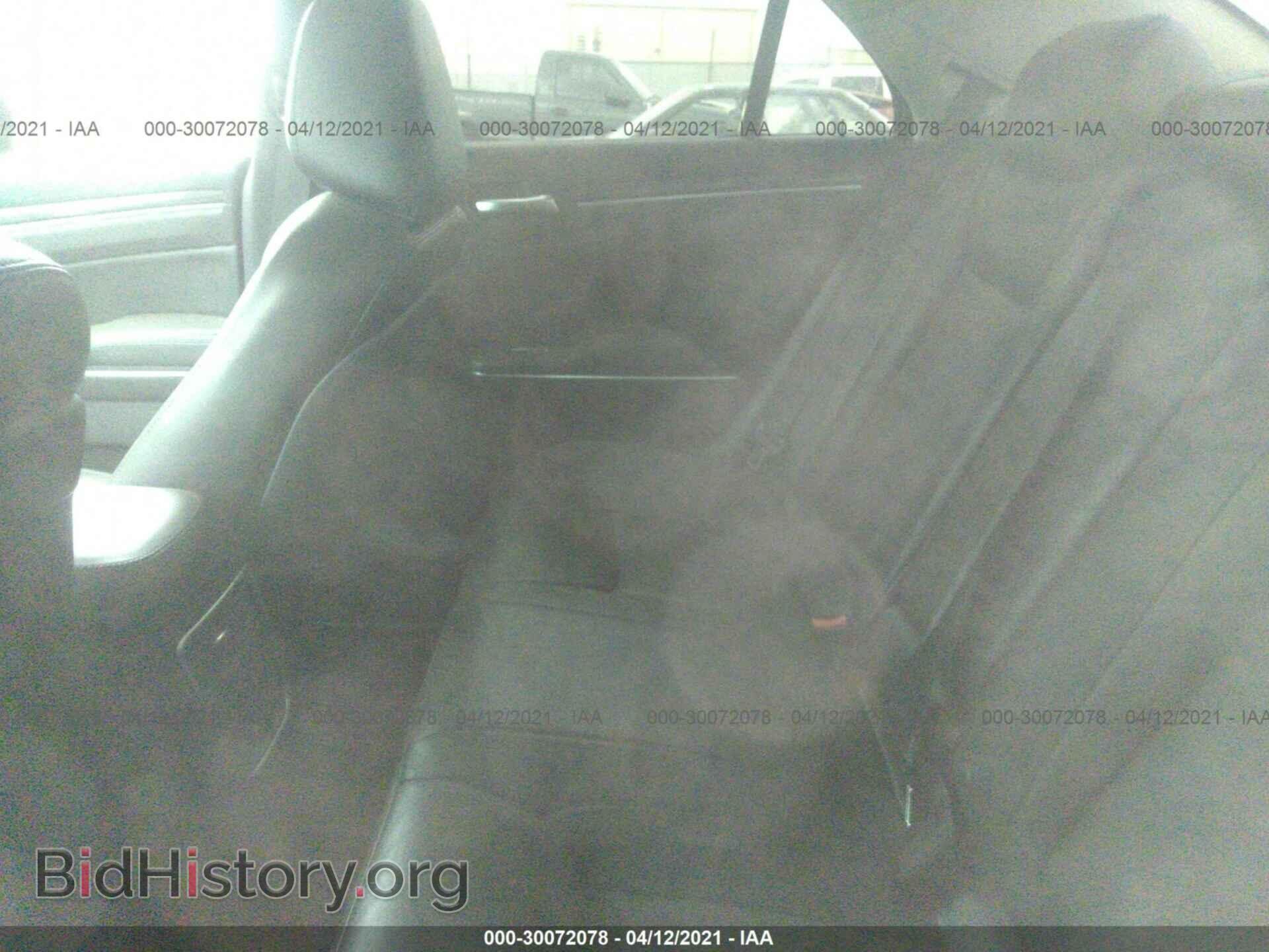 2018 CHRYSLER 300 - VIN: 2C3CCARG1JH257972 - Фото 8