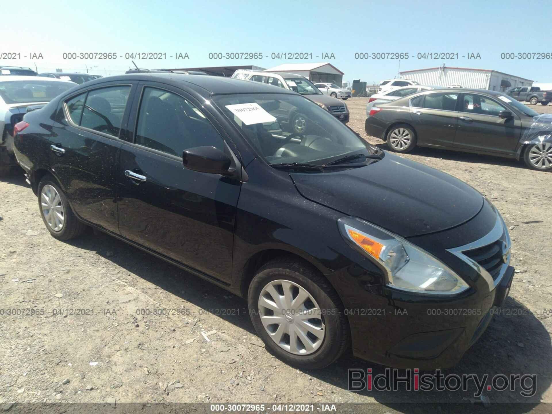 Photo 3N1CN7AP3KL835103 - NISSAN VERSA SEDAN 2019