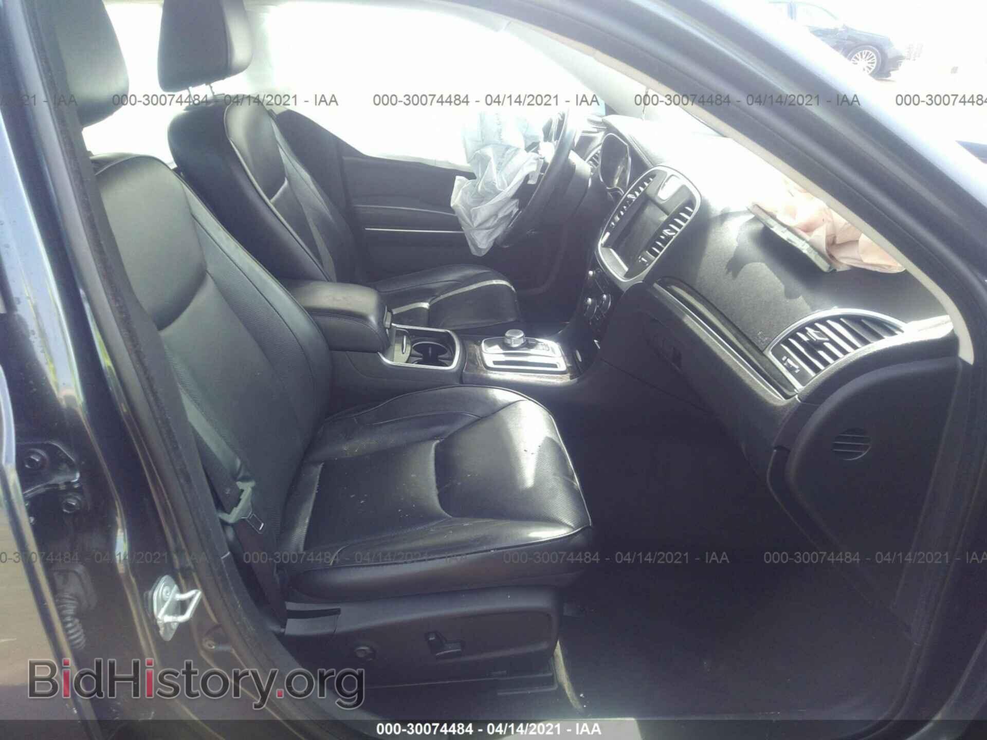 2016 CHRYSLER 300 - VIN: 2C3CCAEG2GH190247 - Фото 5