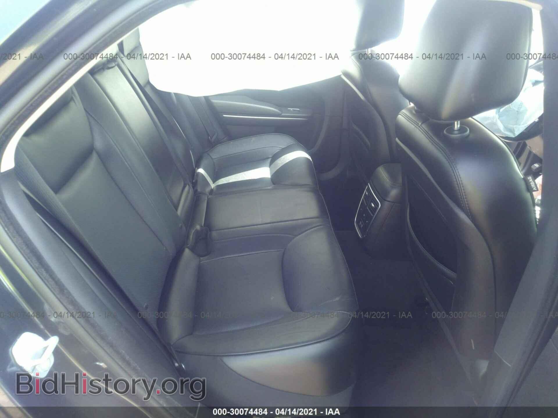 2016 CHRYSLER 300 - VIN: 2C3CCAEG2GH190247 - Фото 8