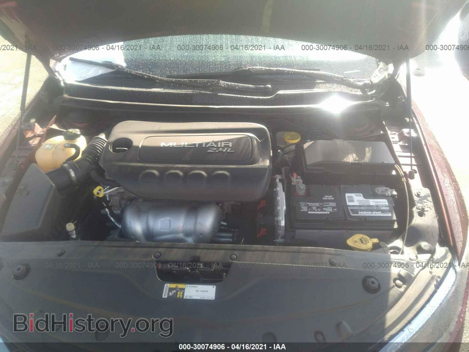 2016 CHRYSLER 200 - VIN: 1C3CCCAB3GN113951 - Фото 10