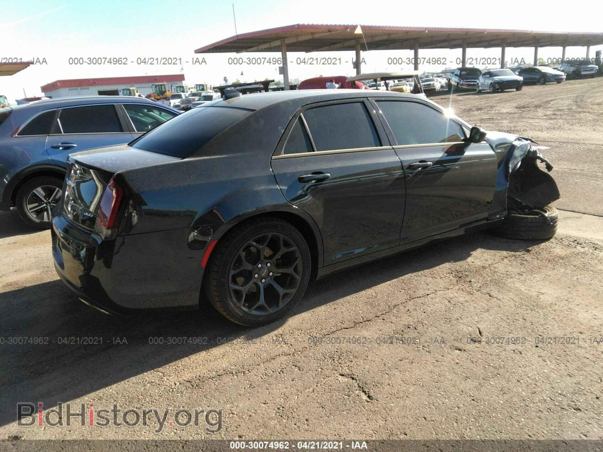 2019 CHRYSLER 300 - VIN: 2C3CCAAG5KH590513 - Фото 4