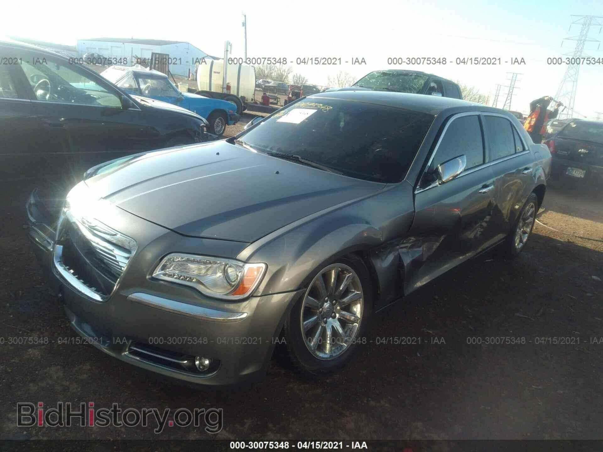 2012 CHRYSLER 300 - VIN: 2C3CCACG1CH308446 - Photo 2