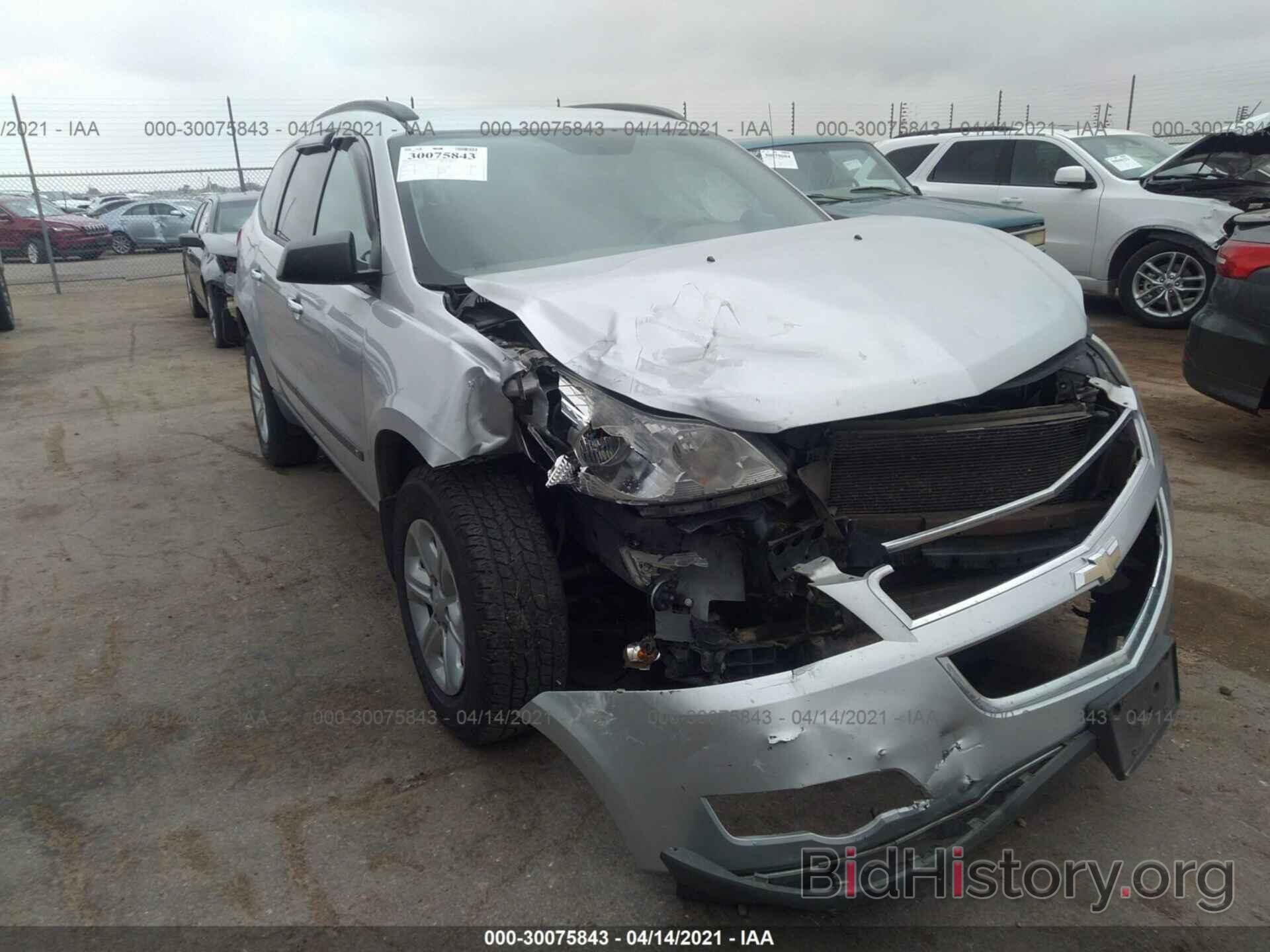 Photo 1GNLREED1AS122035 - CHEVROLET TRAVERSE 2010